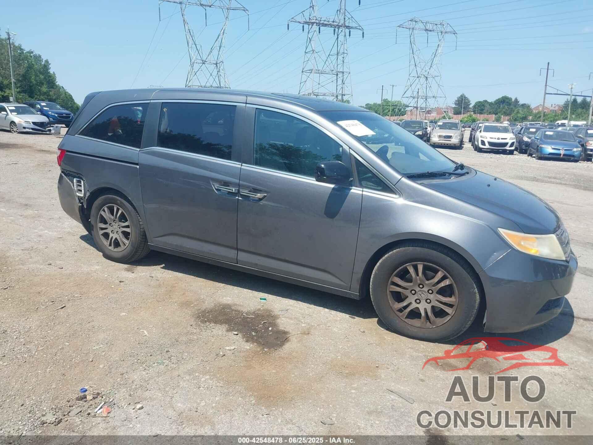 HONDA ODYSSEY 2013 - 5FNRL5H63DB040780