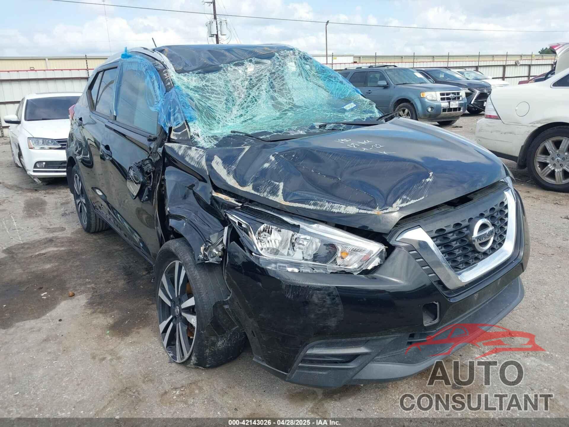 NISSAN KICKS 2019 - 3N1CP5CU9KL555560