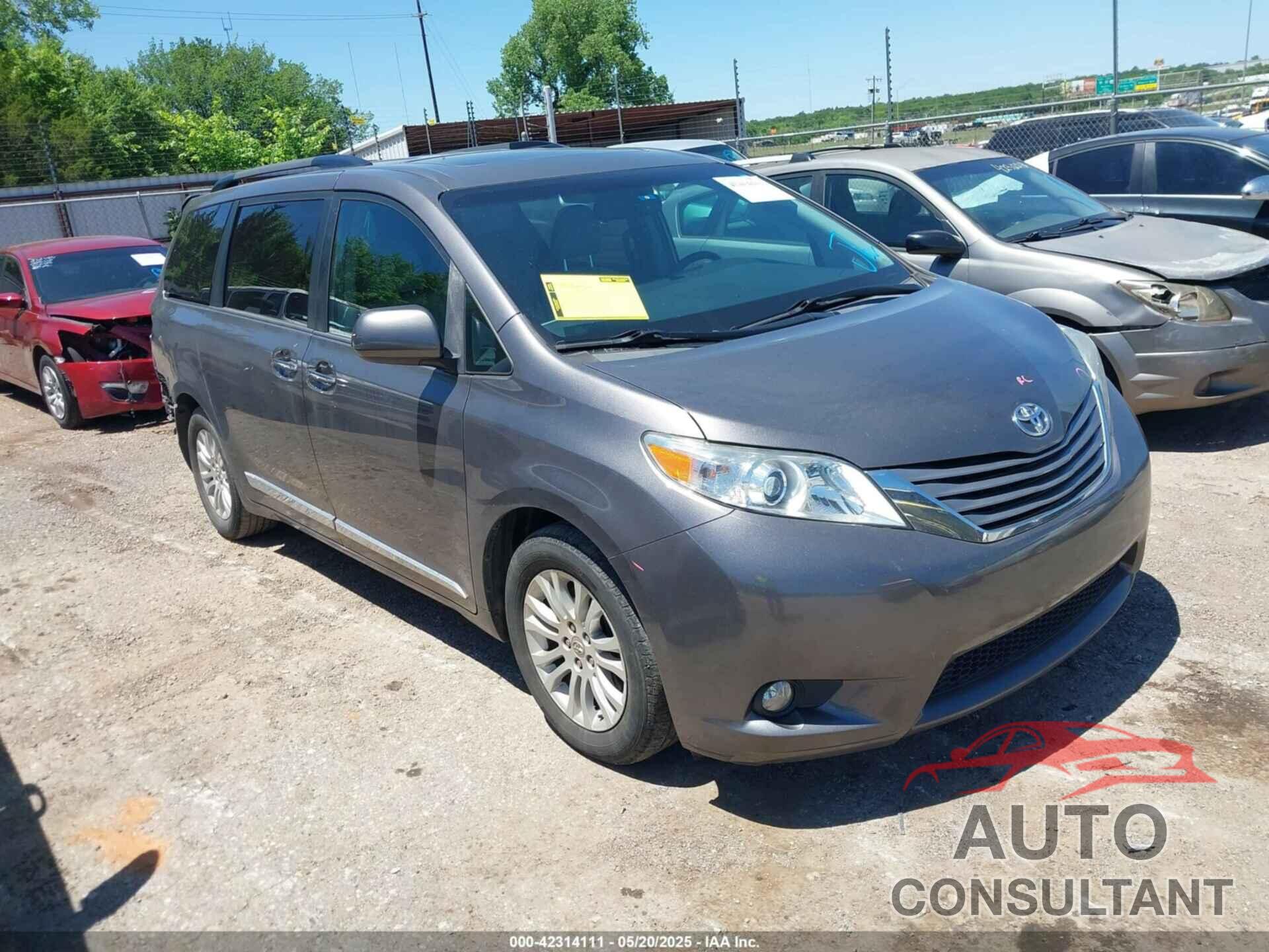 TOYOTA SIENNA 2017 - 5TDYZ3DC2HS771745