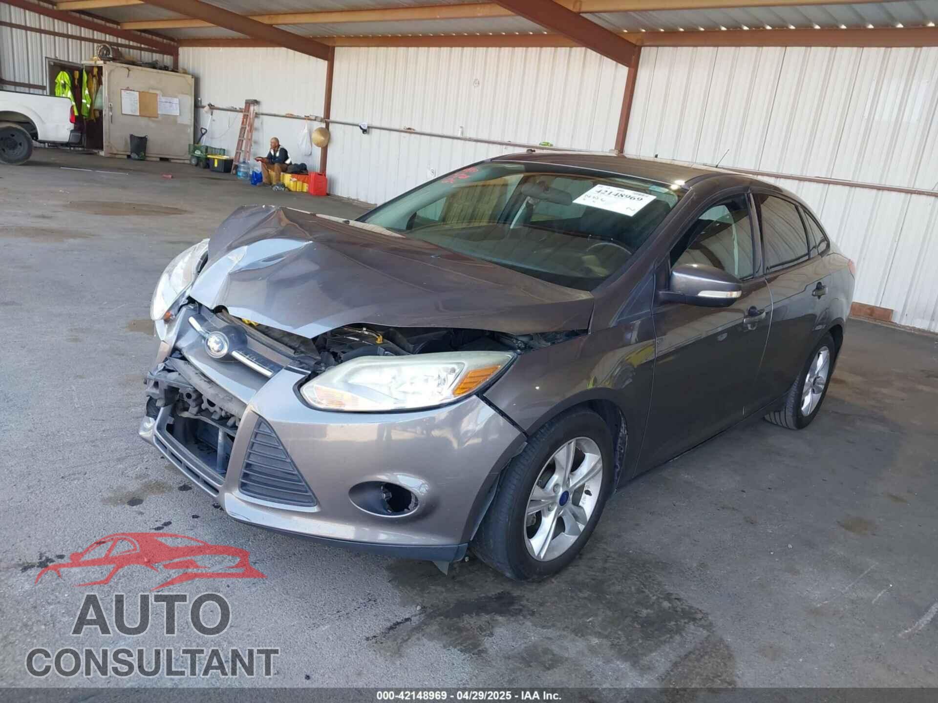 FORD FOCUS 2014 - 1FADP3F22EL432432