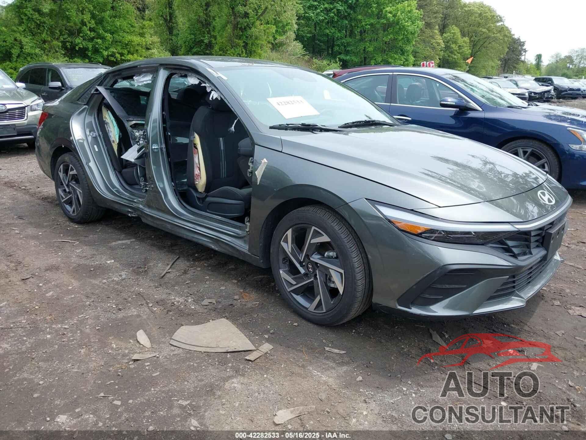 HYUNDAI ELANTRA 2025 - KMHLM4DG8SU874703