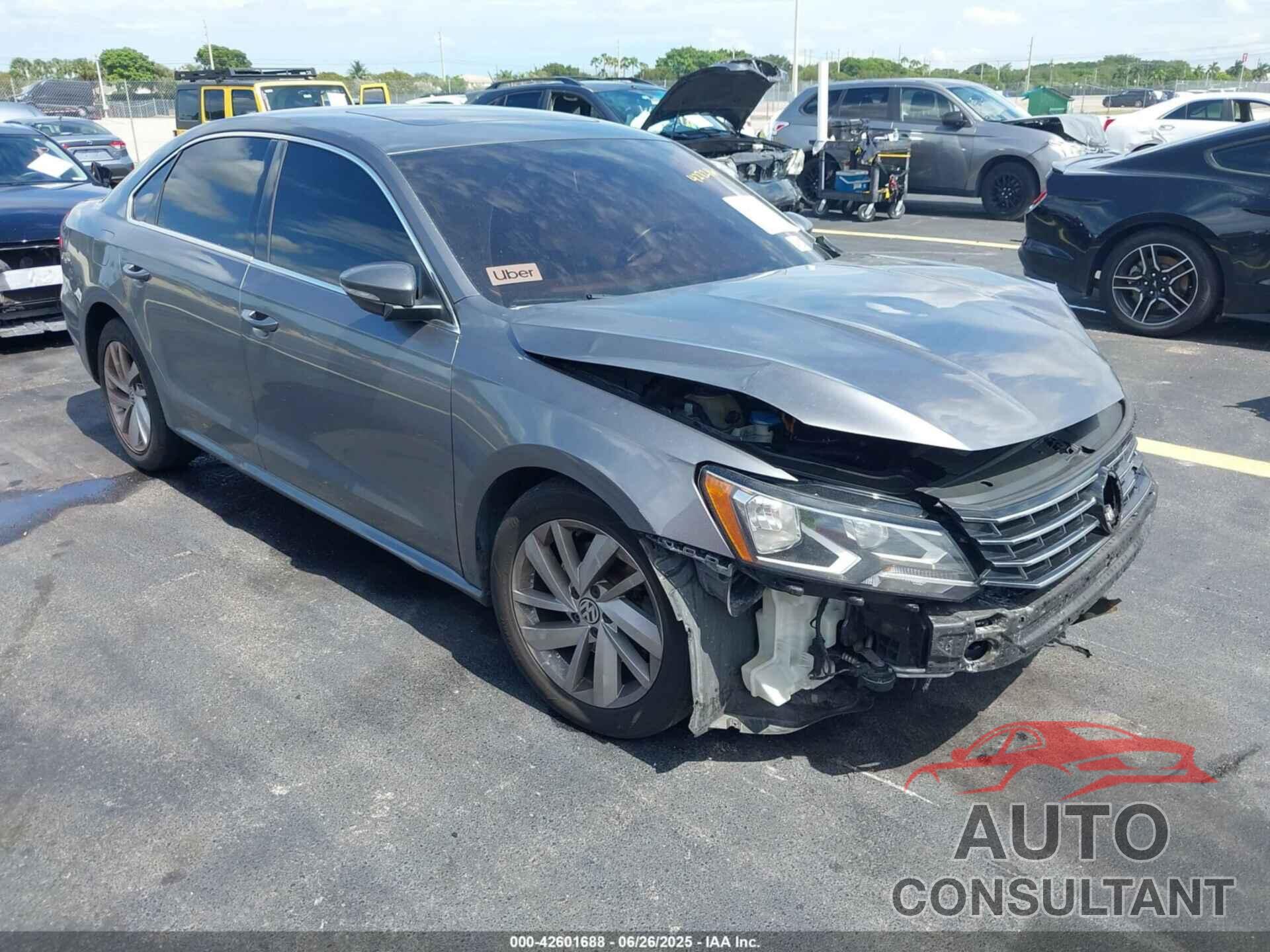 VOLKSWAGEN PASSAT 2018 - 1VWBA7A38JC020260
