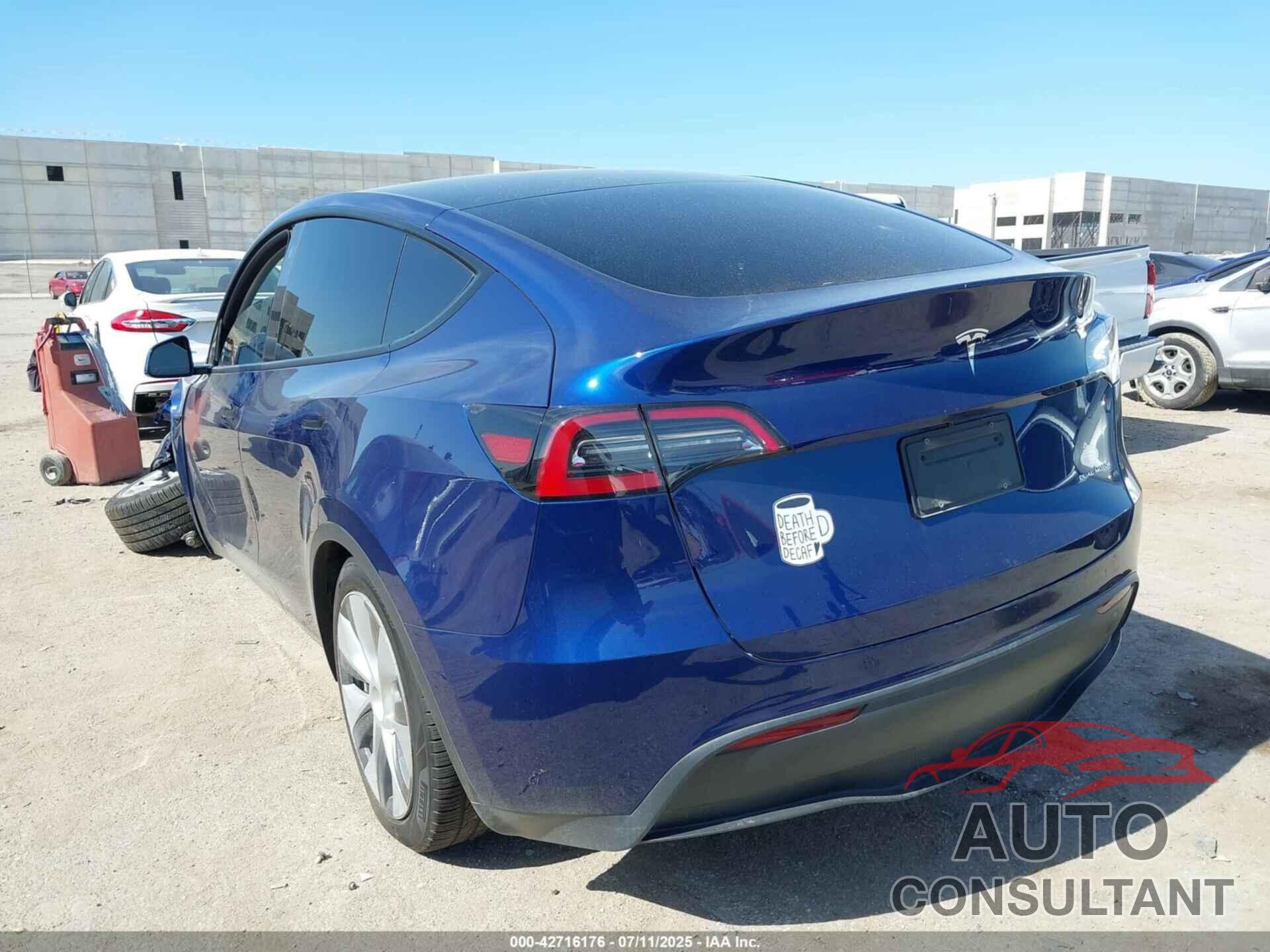 TESLA MODEL Y 2023 - 7SAYGDEE7PA056121