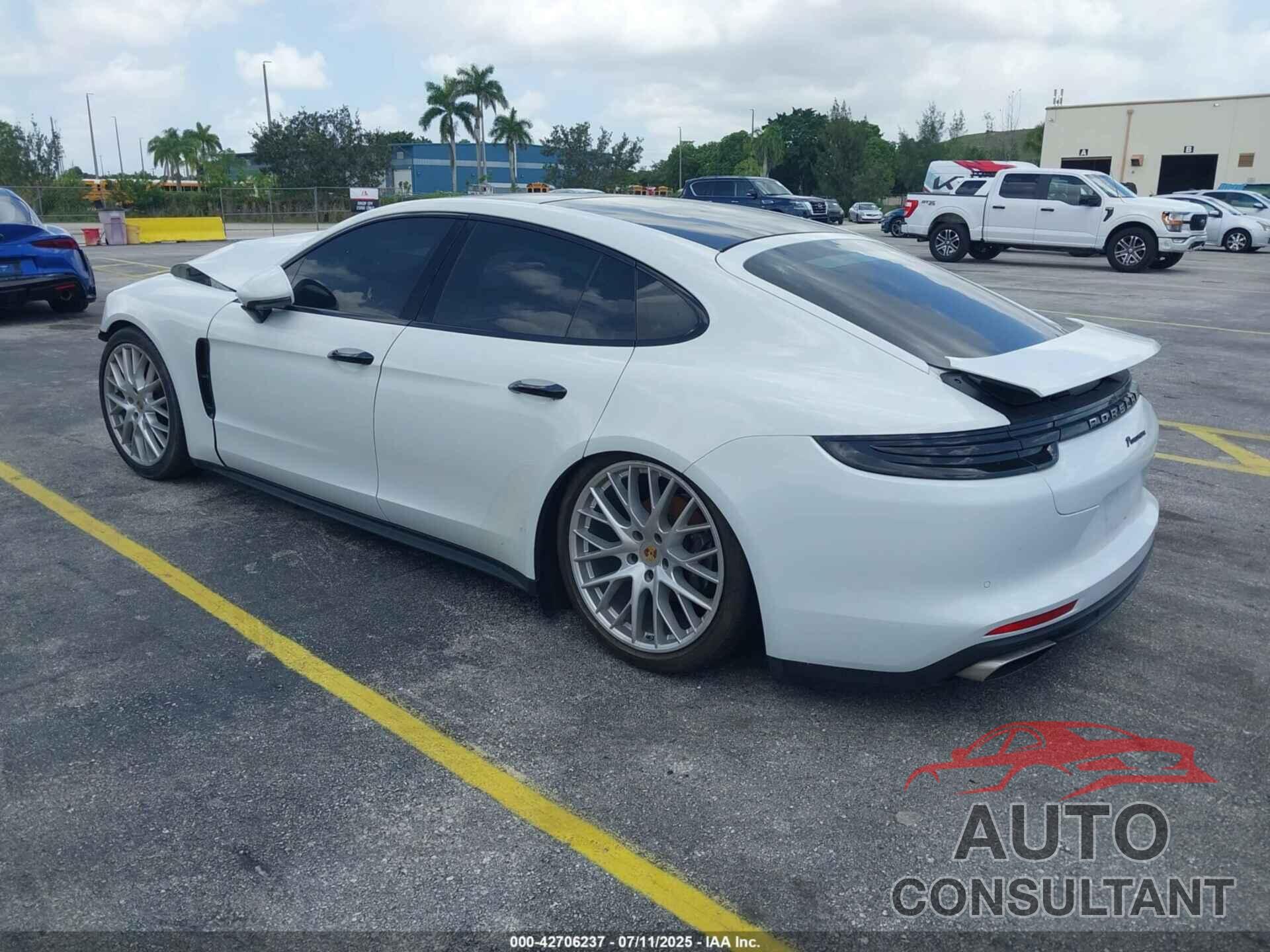 PORSCHE PANAMERA 2017 - WP0AA2A73HL103786
