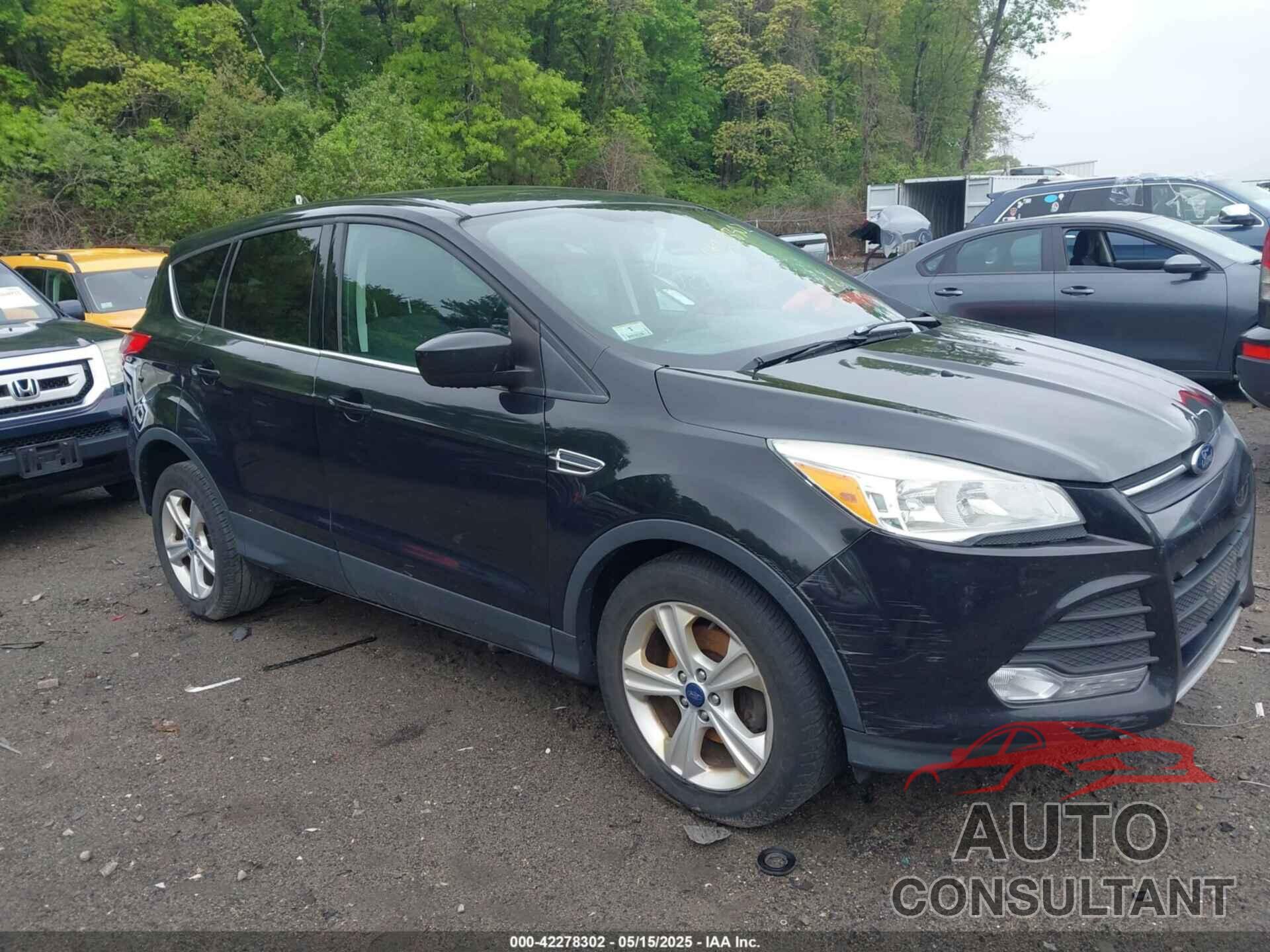 FORD ESCAPE 2015 - 1FMCU0GX8FUB42629