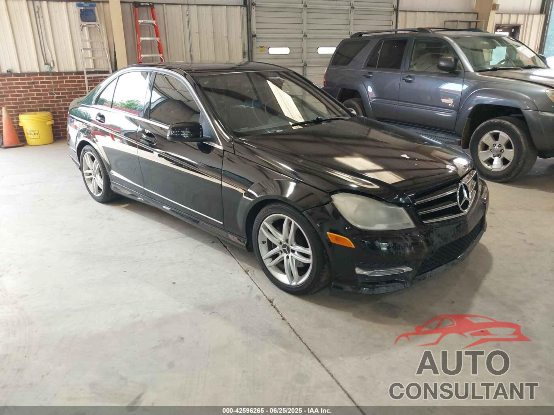 MERCEDES-BENZ C 2014 - WDDGF4HB7ER312397