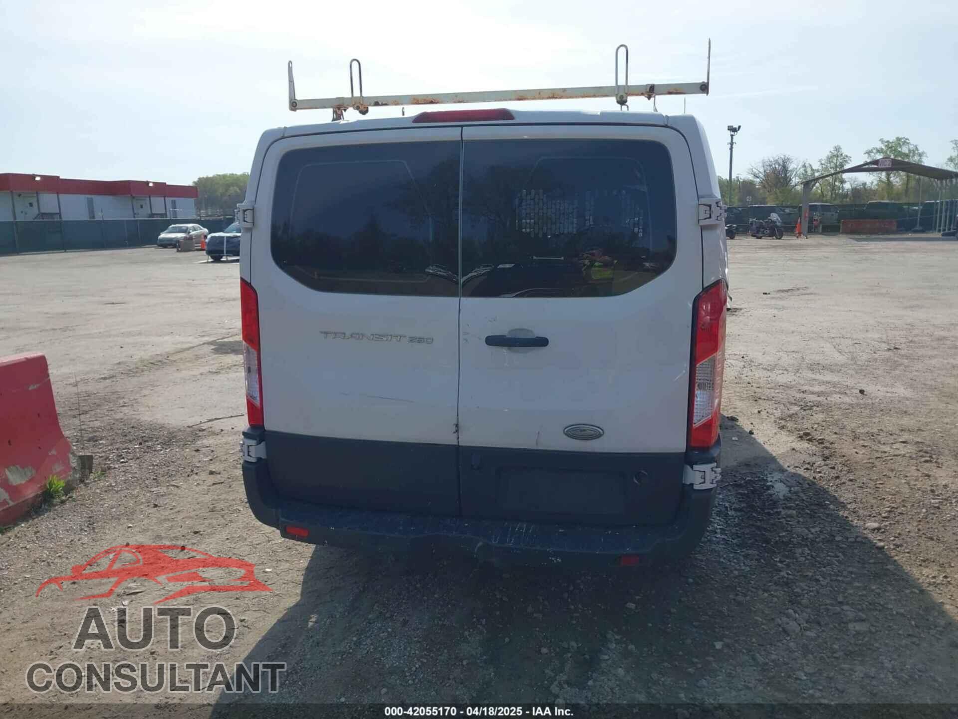 FORD TRANSIT-150 2016 - 1FTYE1YM8GKA55568