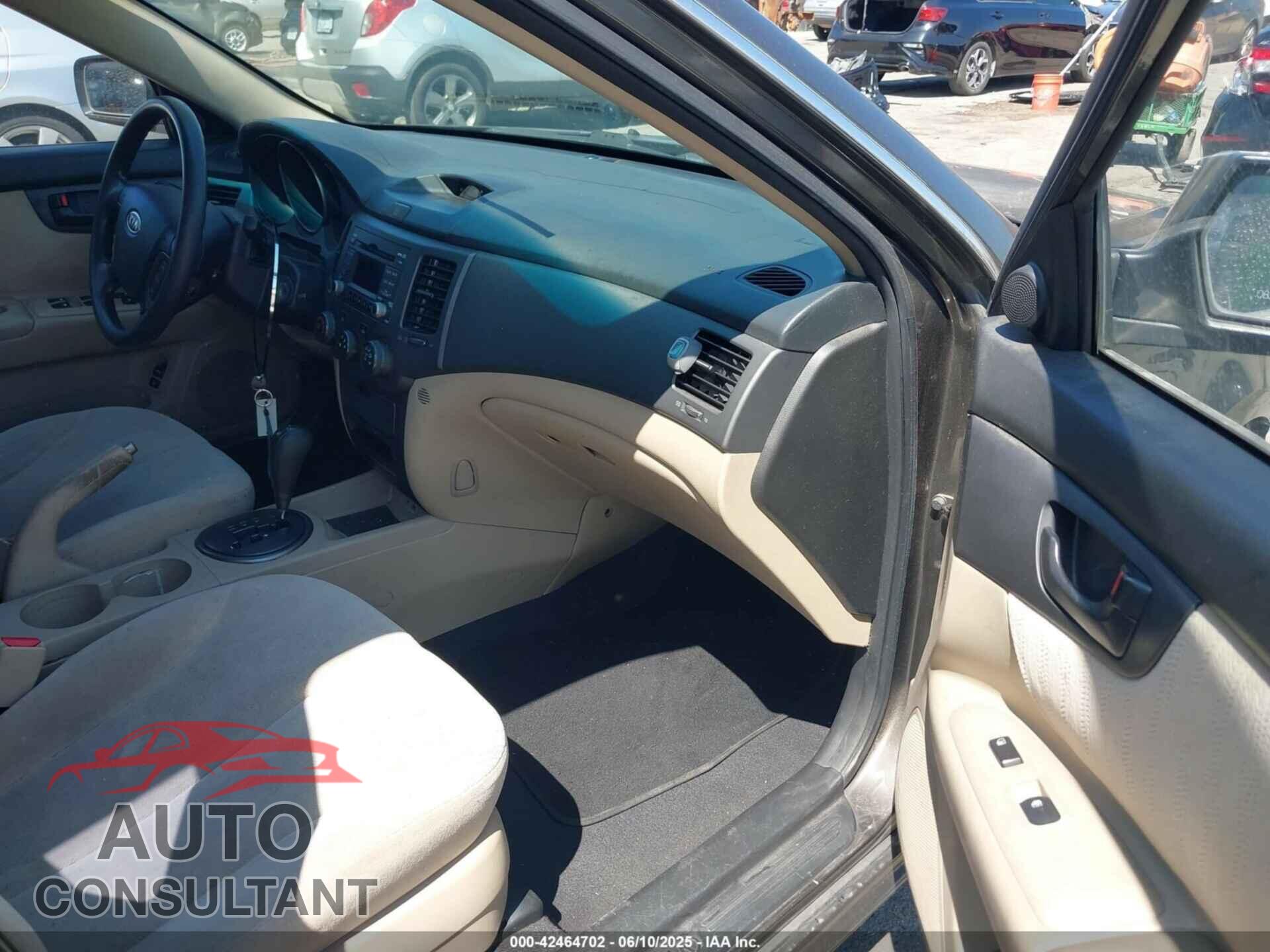 KIA OPTIMA 2010 - KNAGG4A80A5415083