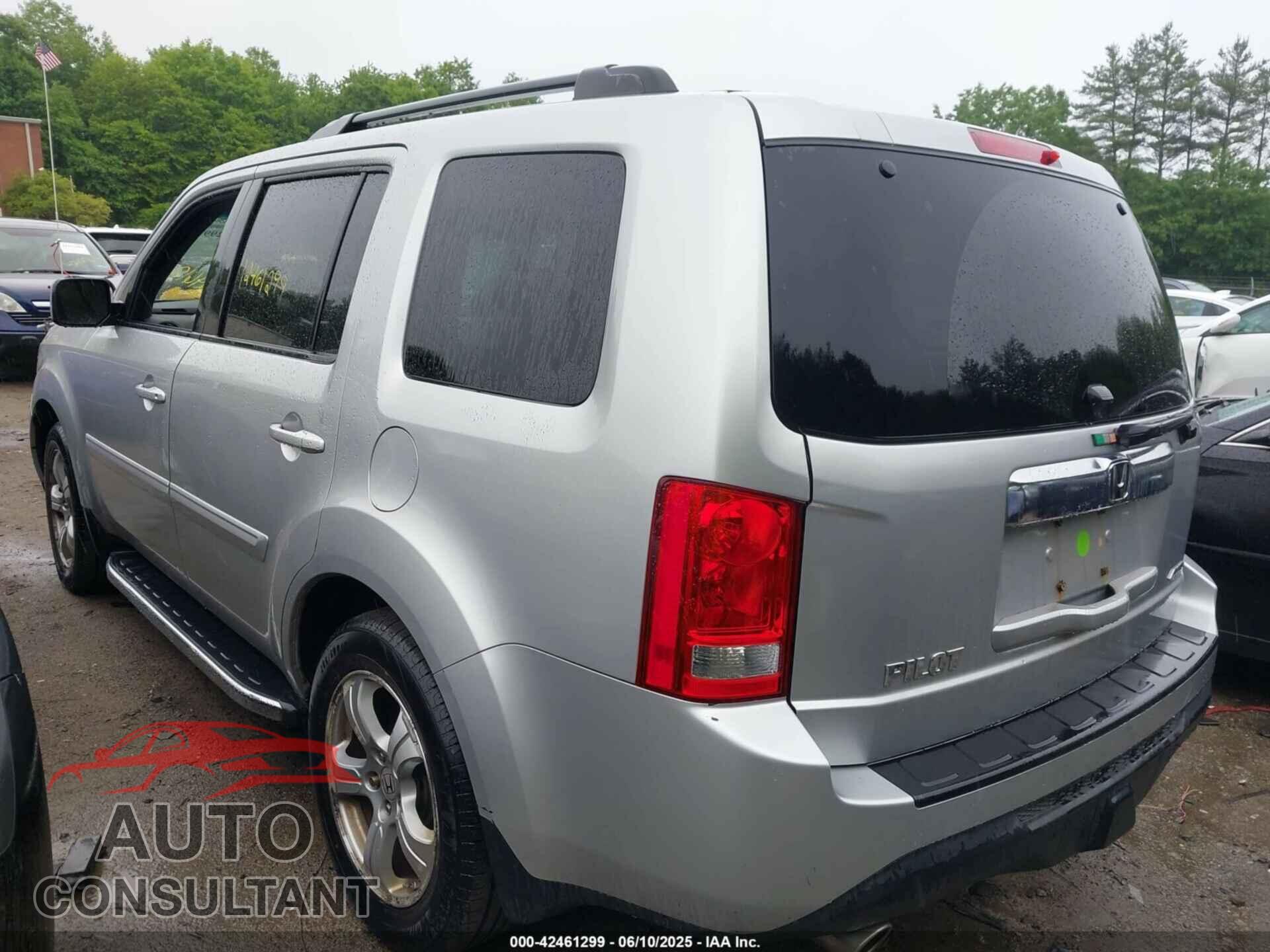 HONDA PILOT 2013 - 5FNYF4H51DB084894