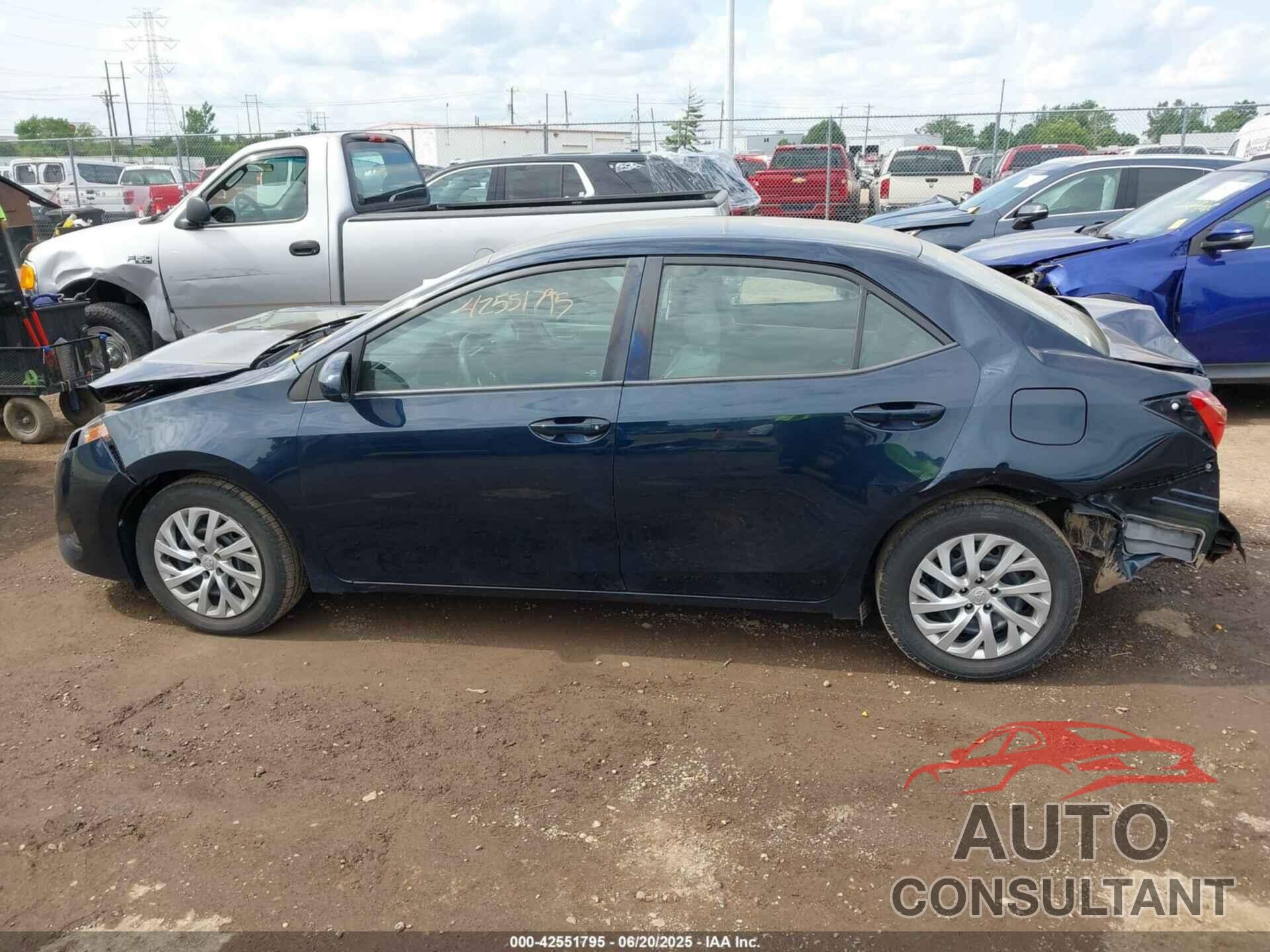TOYOTA COROLLA 2017 - 2T1BURHE1HC788337
