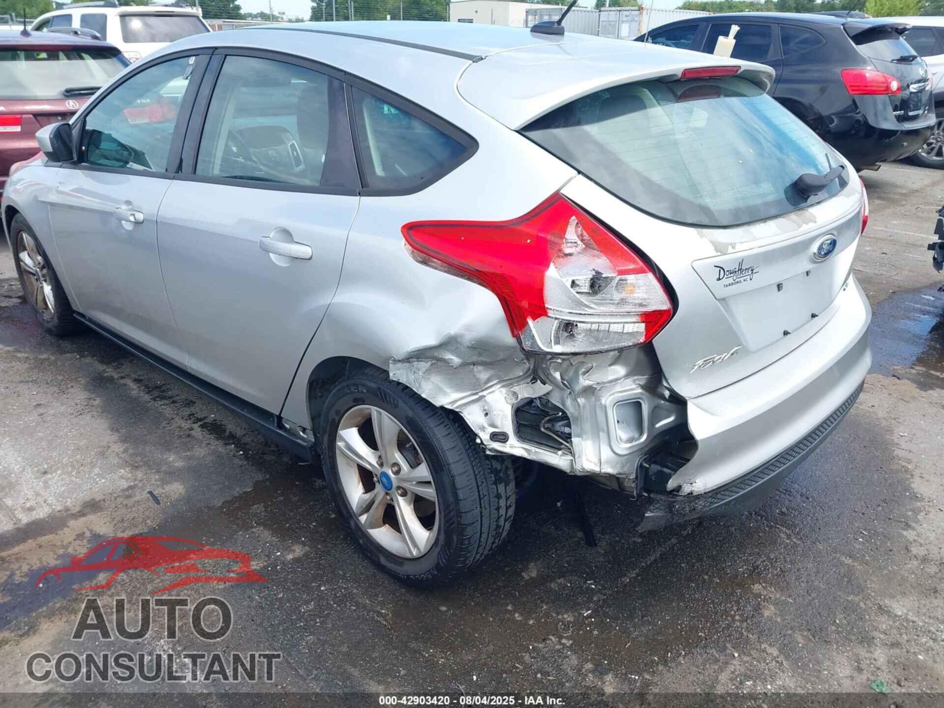 FORD FOCUS 2012 - 1FAHP3K22CL292855