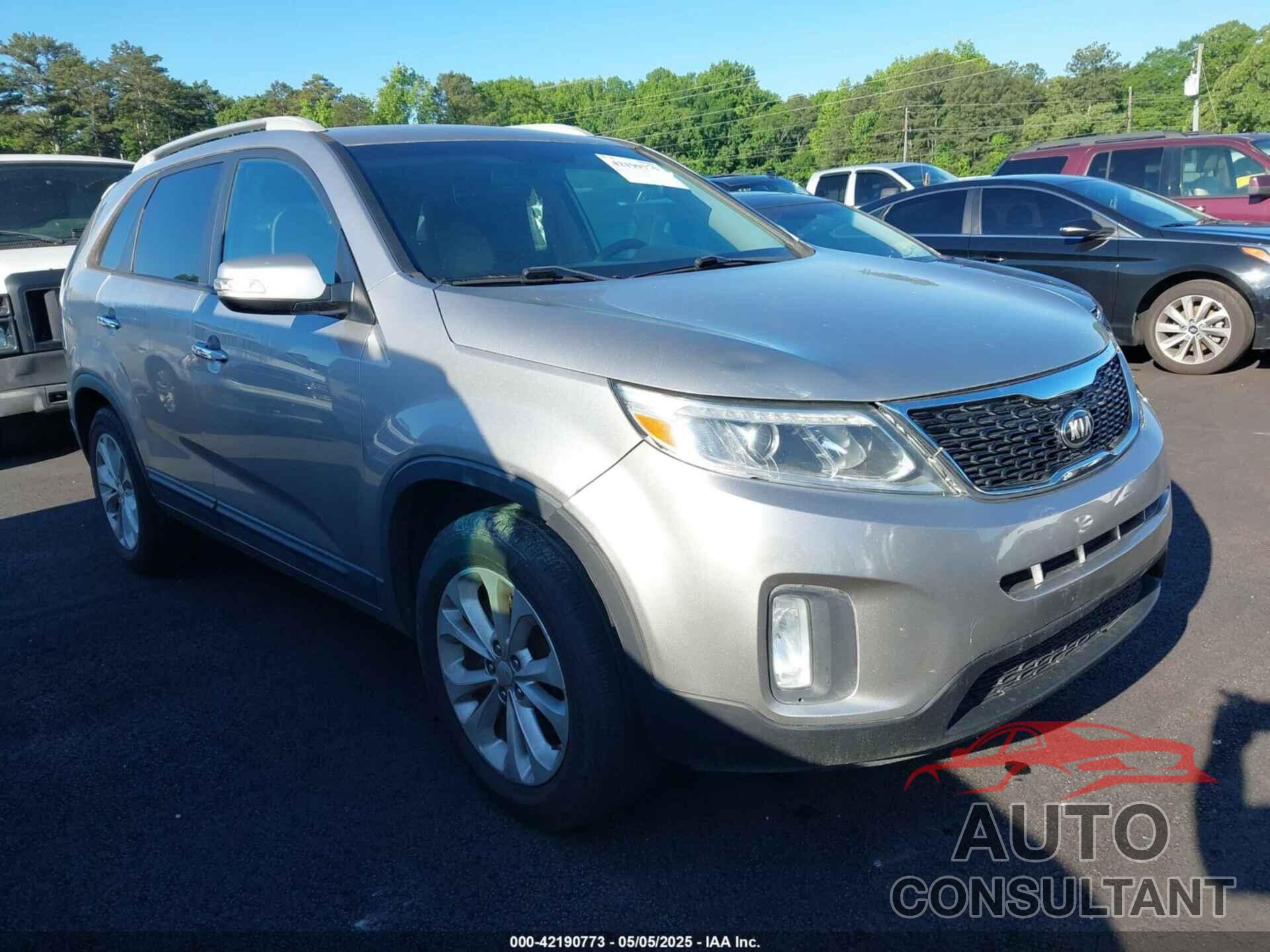 KIA SORENTO 2015 - 5XYKU4A79FG628142