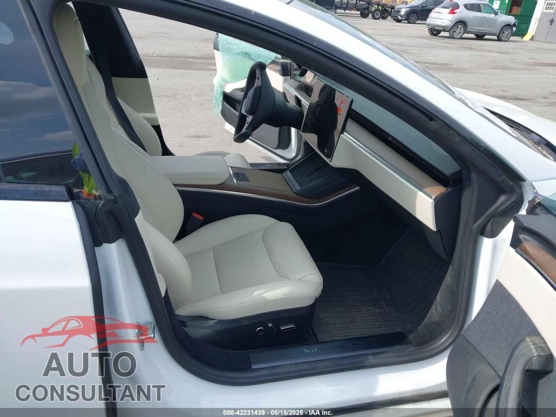 TESLA MODEL S 2022 - 5YJSA1E57NF462175