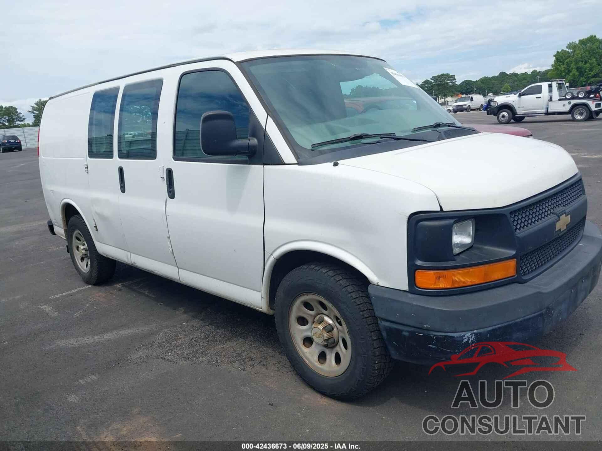 CHEVROLET EXPRESS 1500 2014 - 1GCSGAFX3E1109746