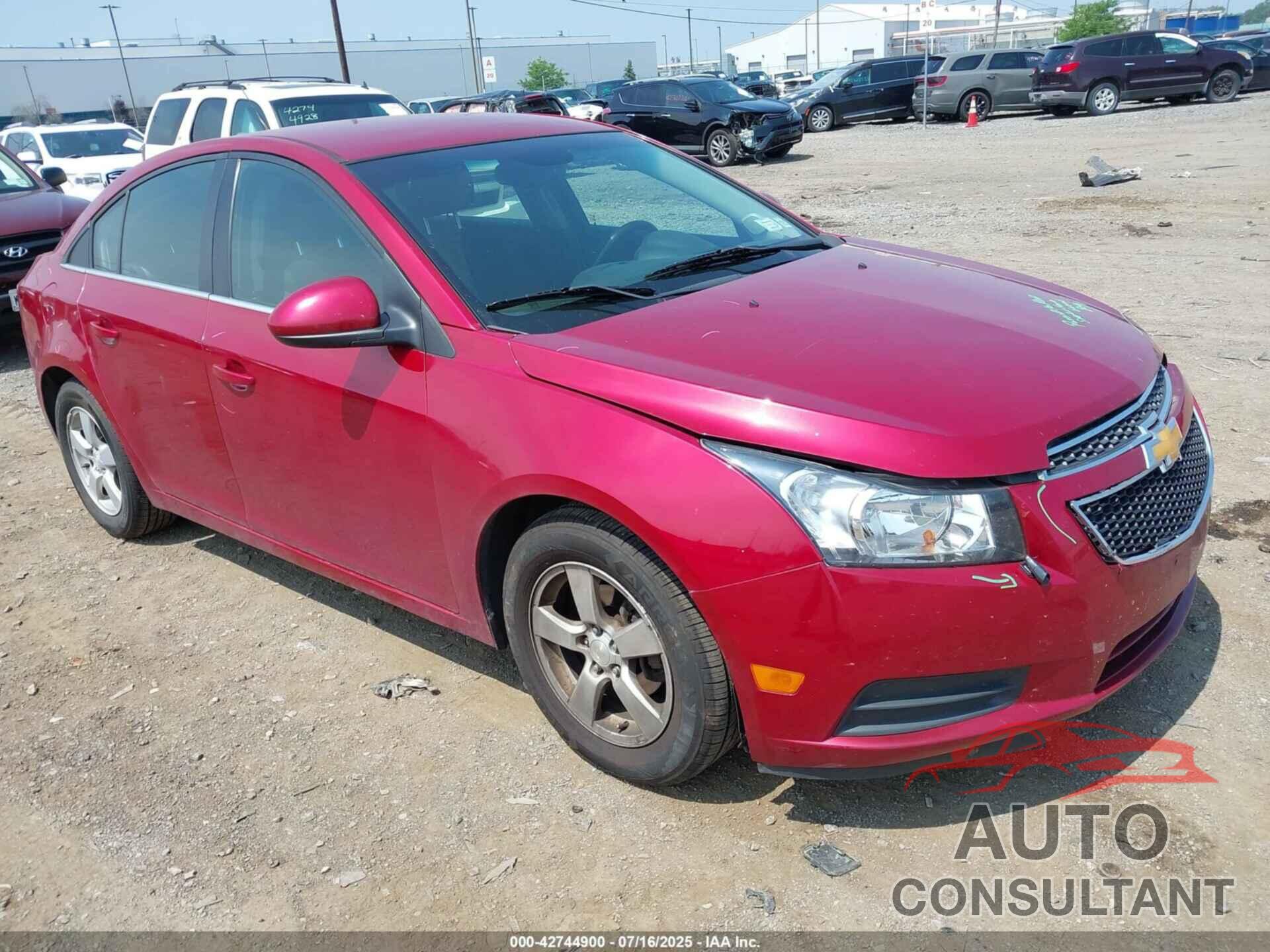CHEVROLET CRUZE 2014 - 1G1PC5SB2E7458003