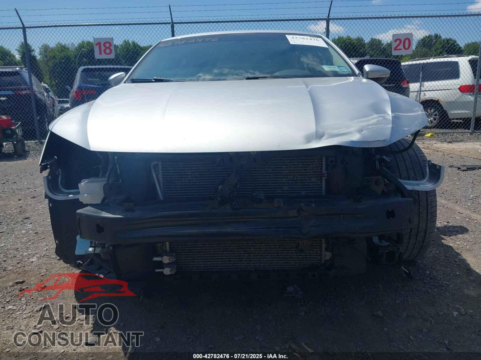 VOLKSWAGEN PASSAT 2017 - 1VWBT7A37HC076355