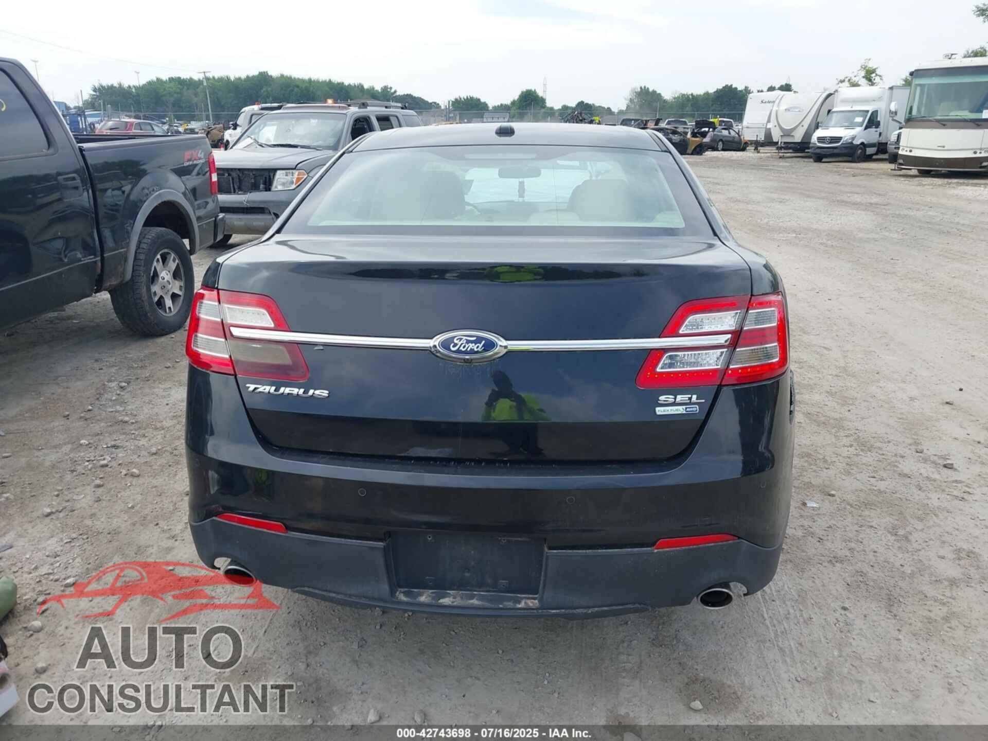 FORD TAURUS 2014 - 1FAHP2H86EG142281