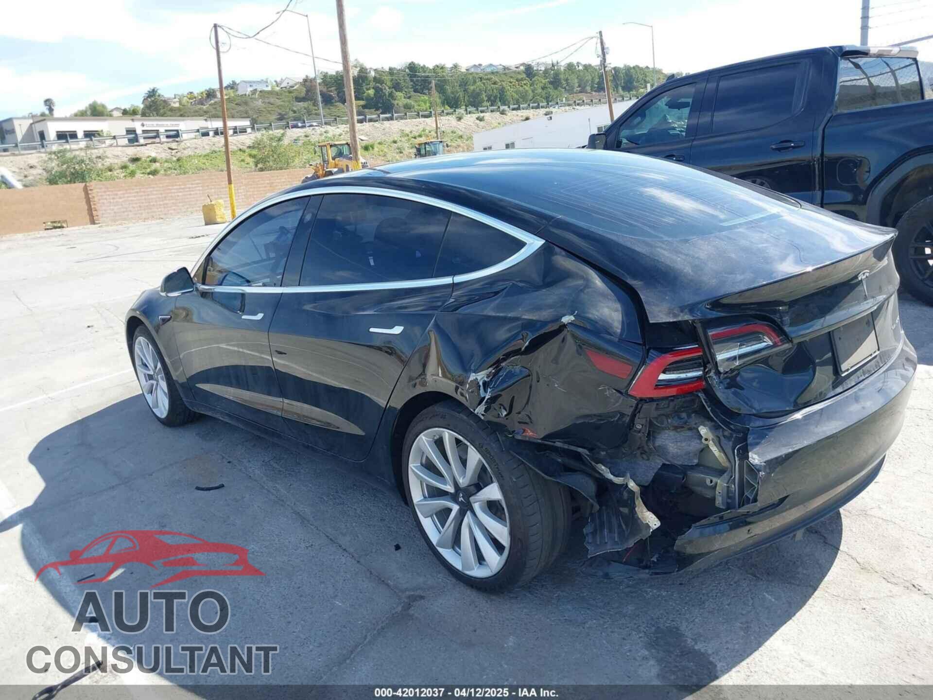 TESLA MODEL 3 2020 - 5YJ3E1EB3LF801820