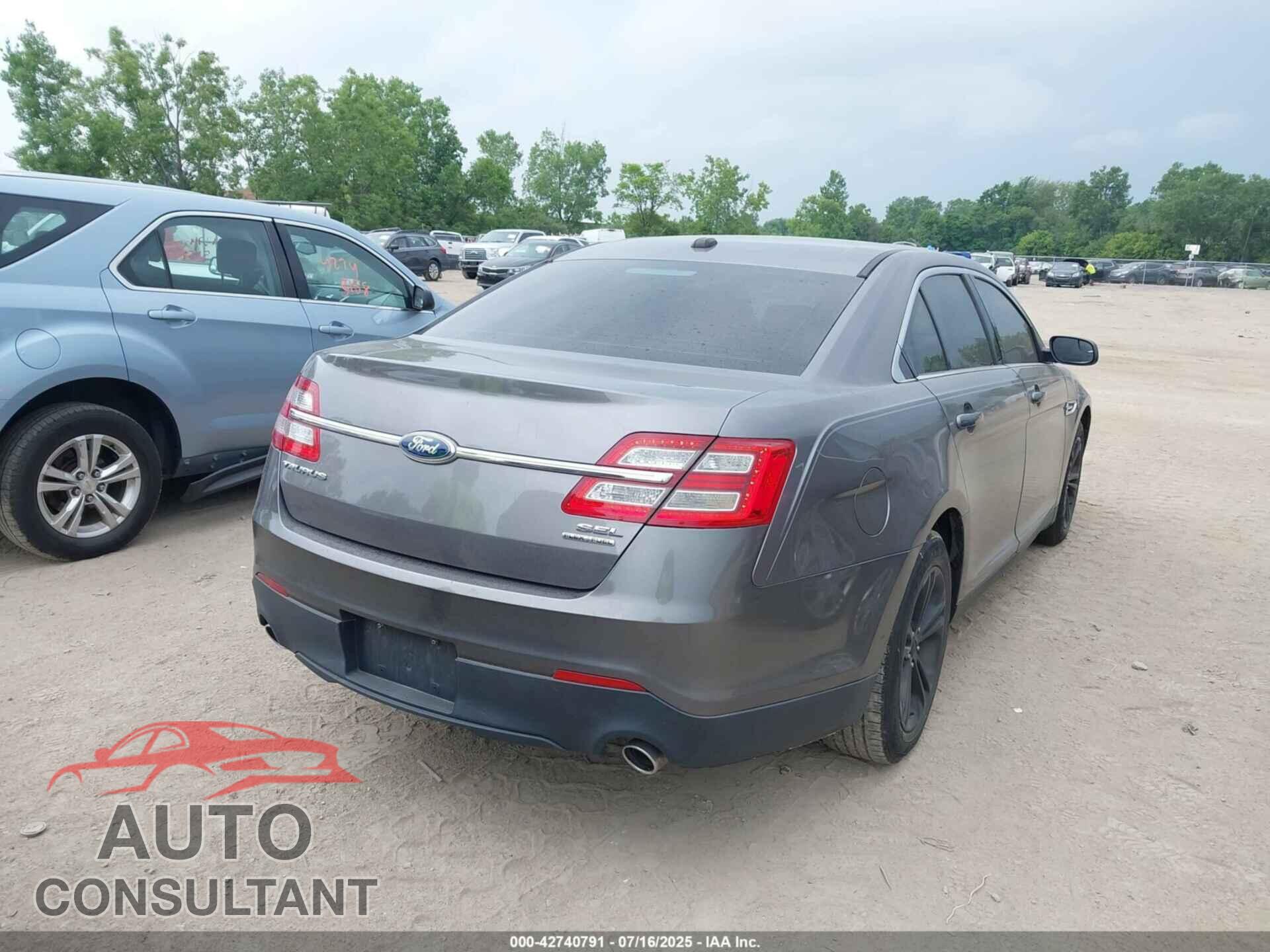 FORD TAURUS 2013 - 1FAHP2E80DG209461