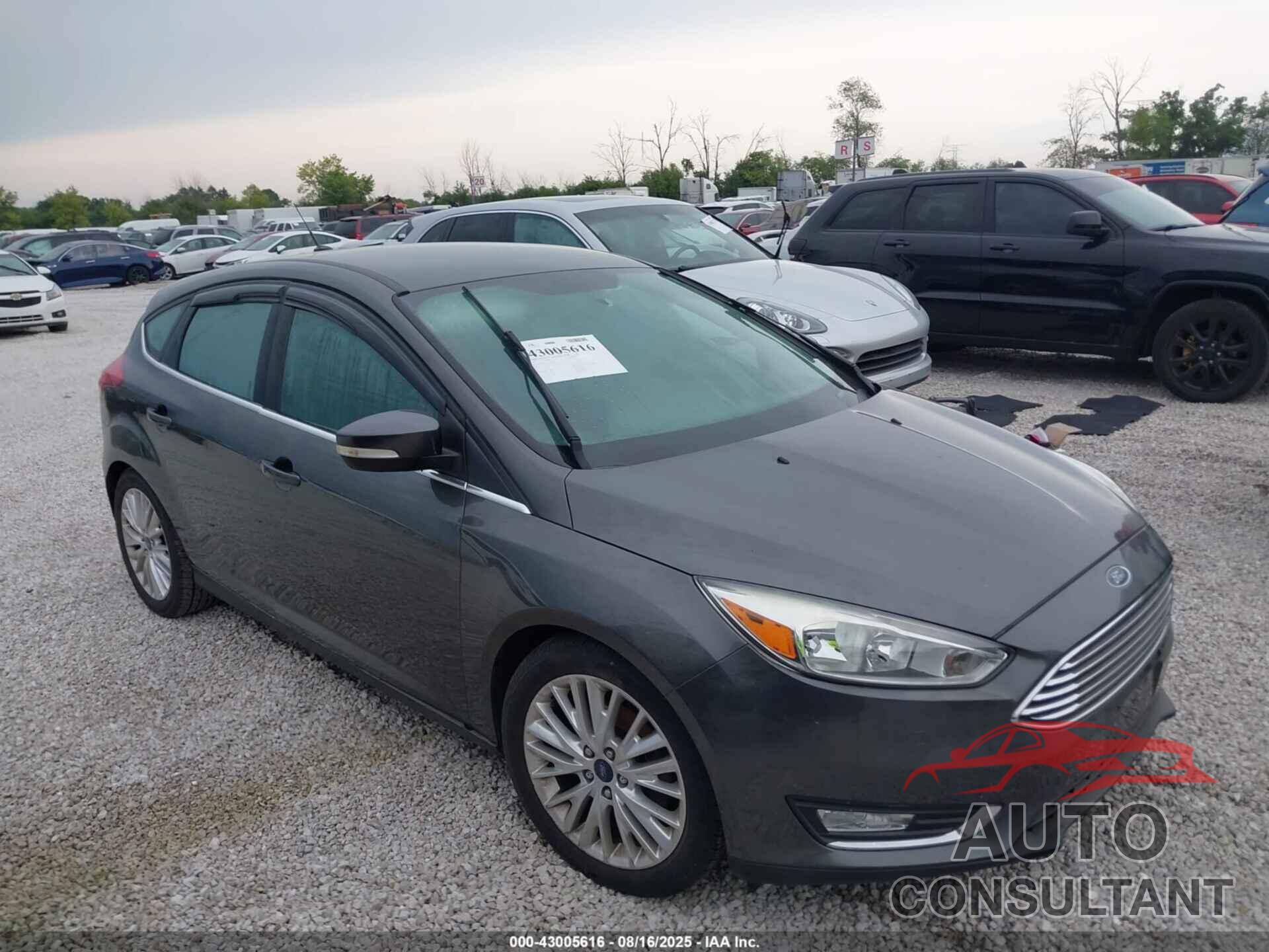 FORD FOCUS 2015 - 1FADP3N22FL373045