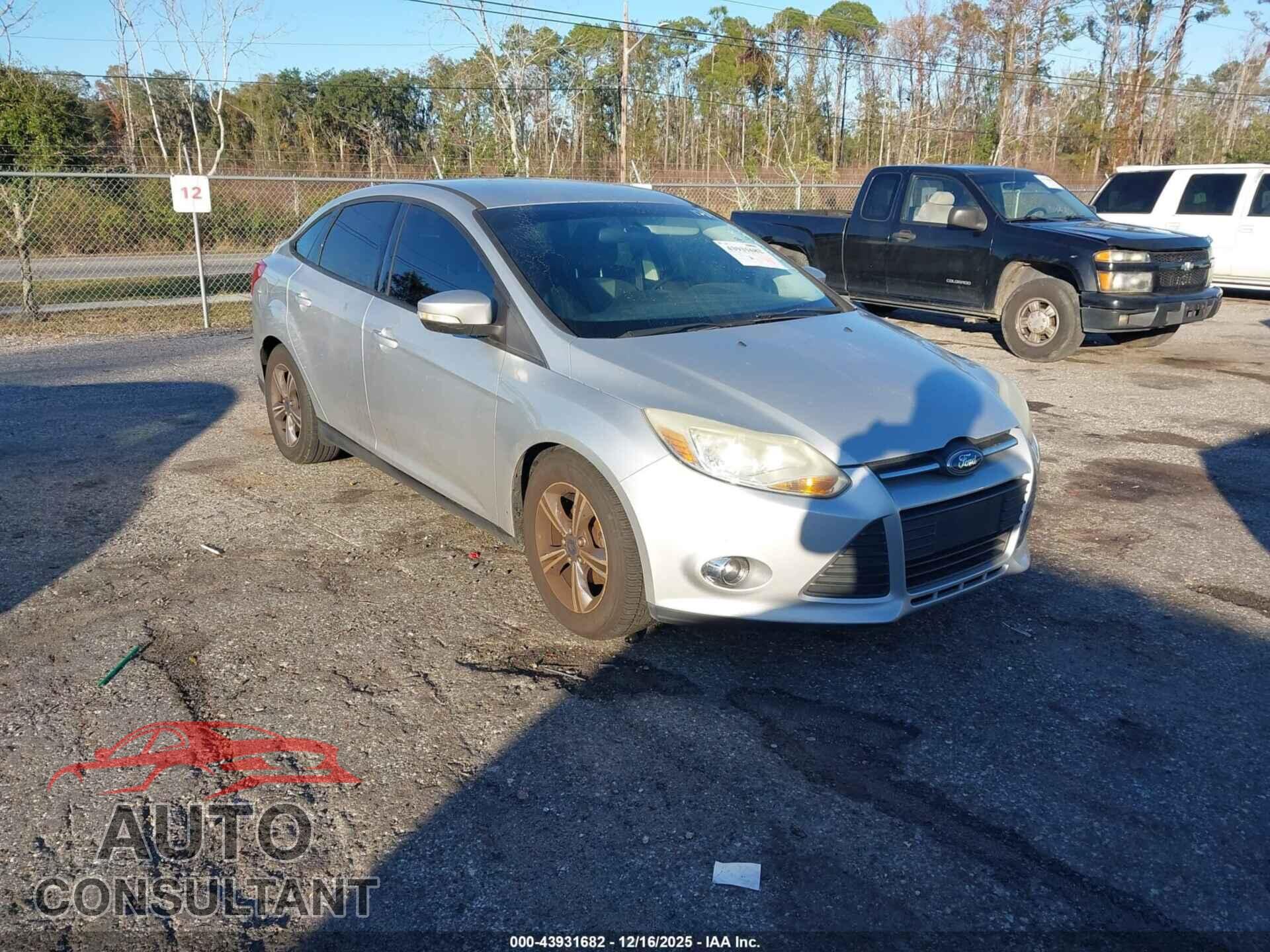 FORD FOCUS 2014 - 1FADP3F2XEL388048