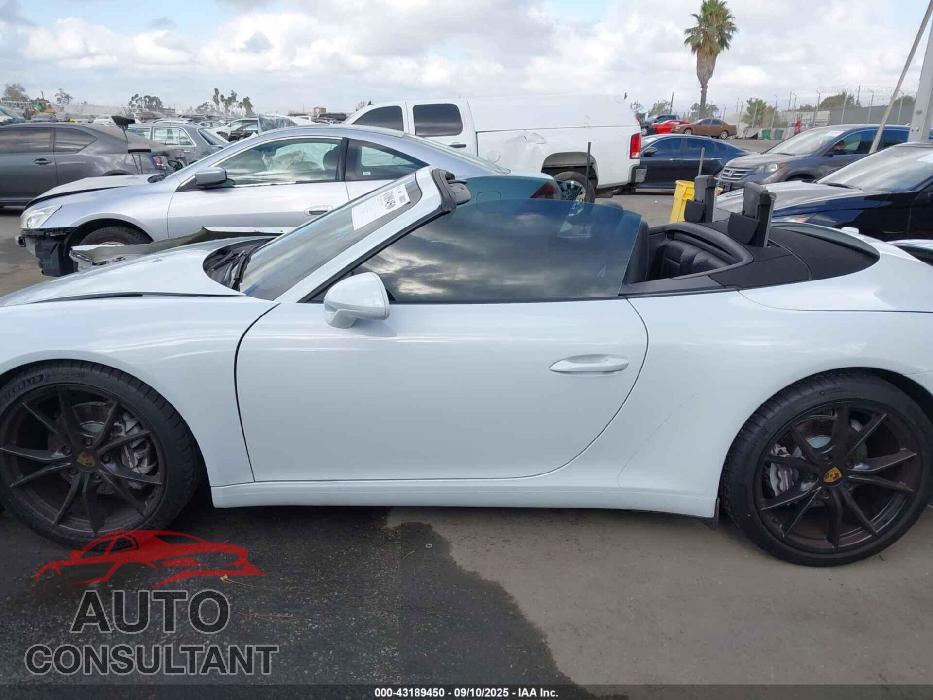 PORSCHE 911 2017 - WP0CA2A93HS141566