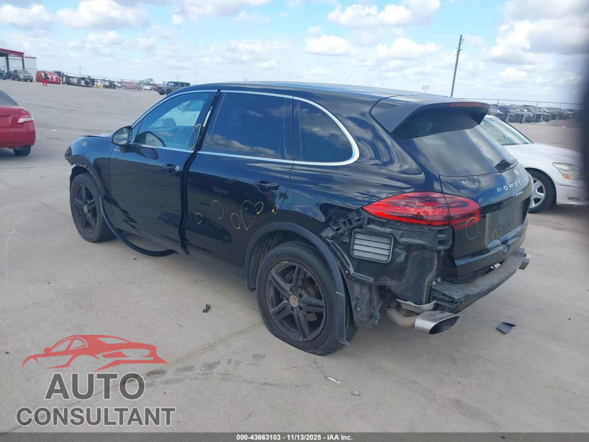 PORSCHE CAYENNE 2016 - WP1AA2A24GKA36171