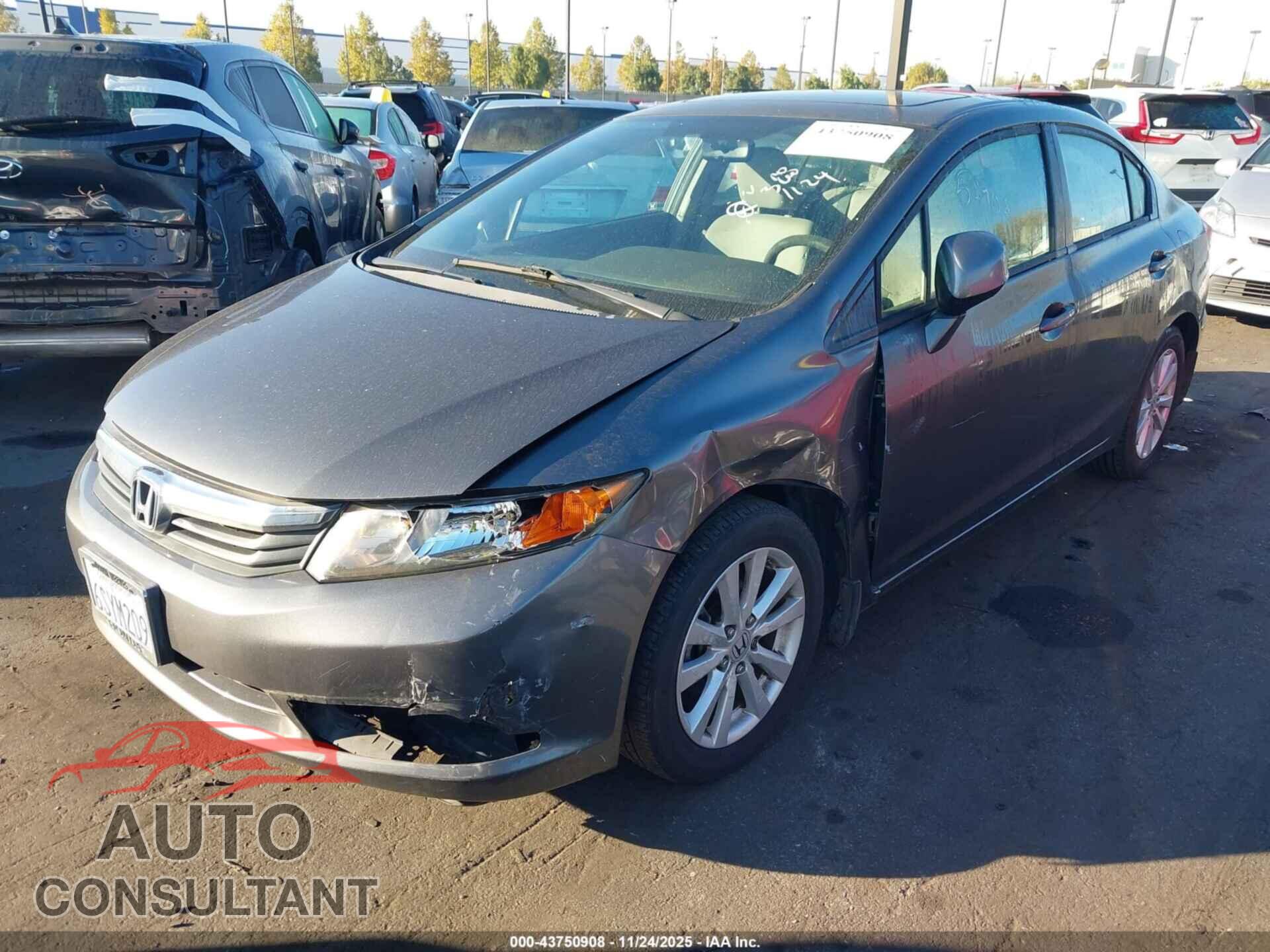 HONDA CIVIC 2012 - 2HGFB2F82CH309564
