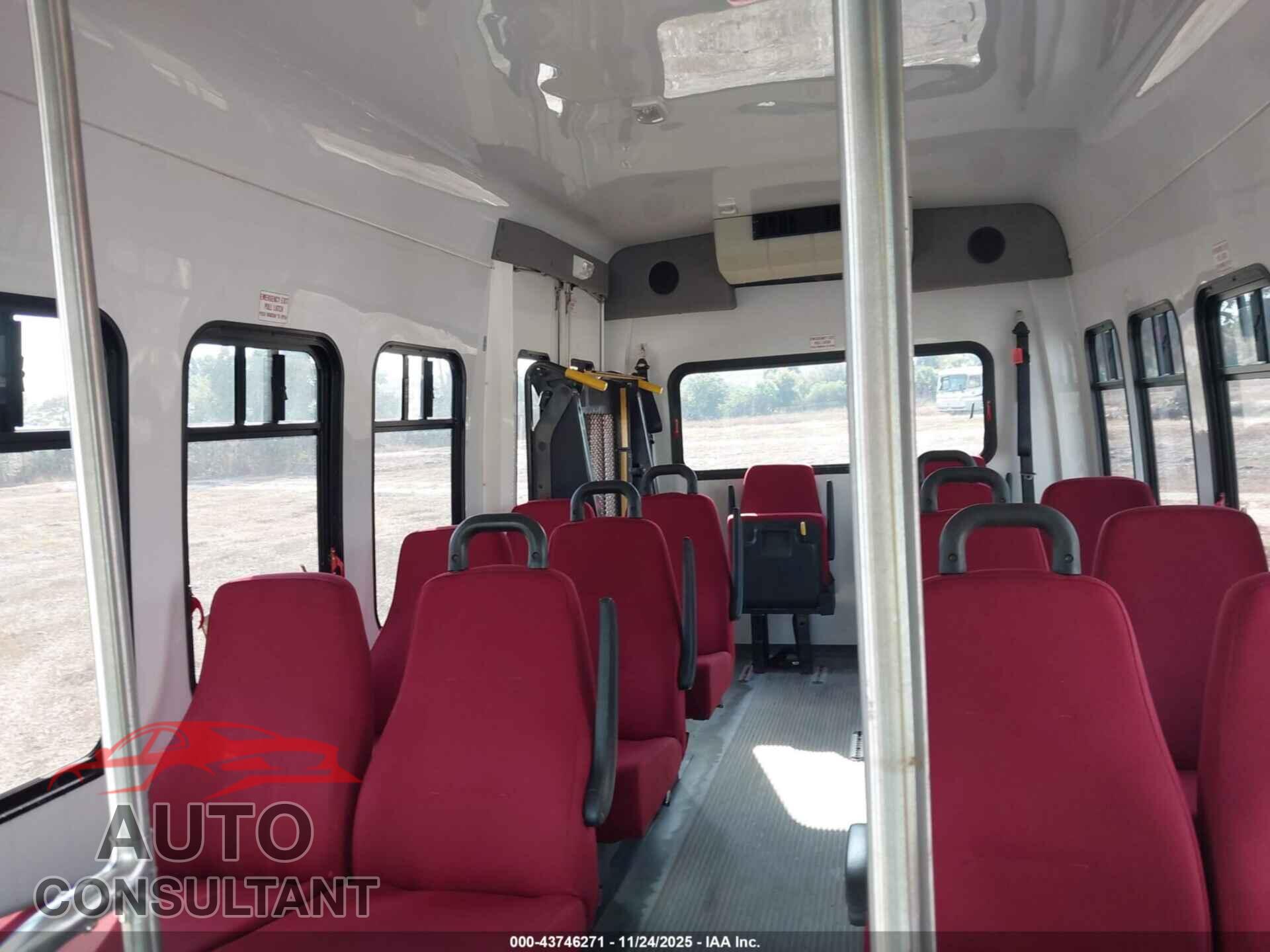 FORD E-350 CUTAWAY 2010 - 1FDEE3FL1ADA63009