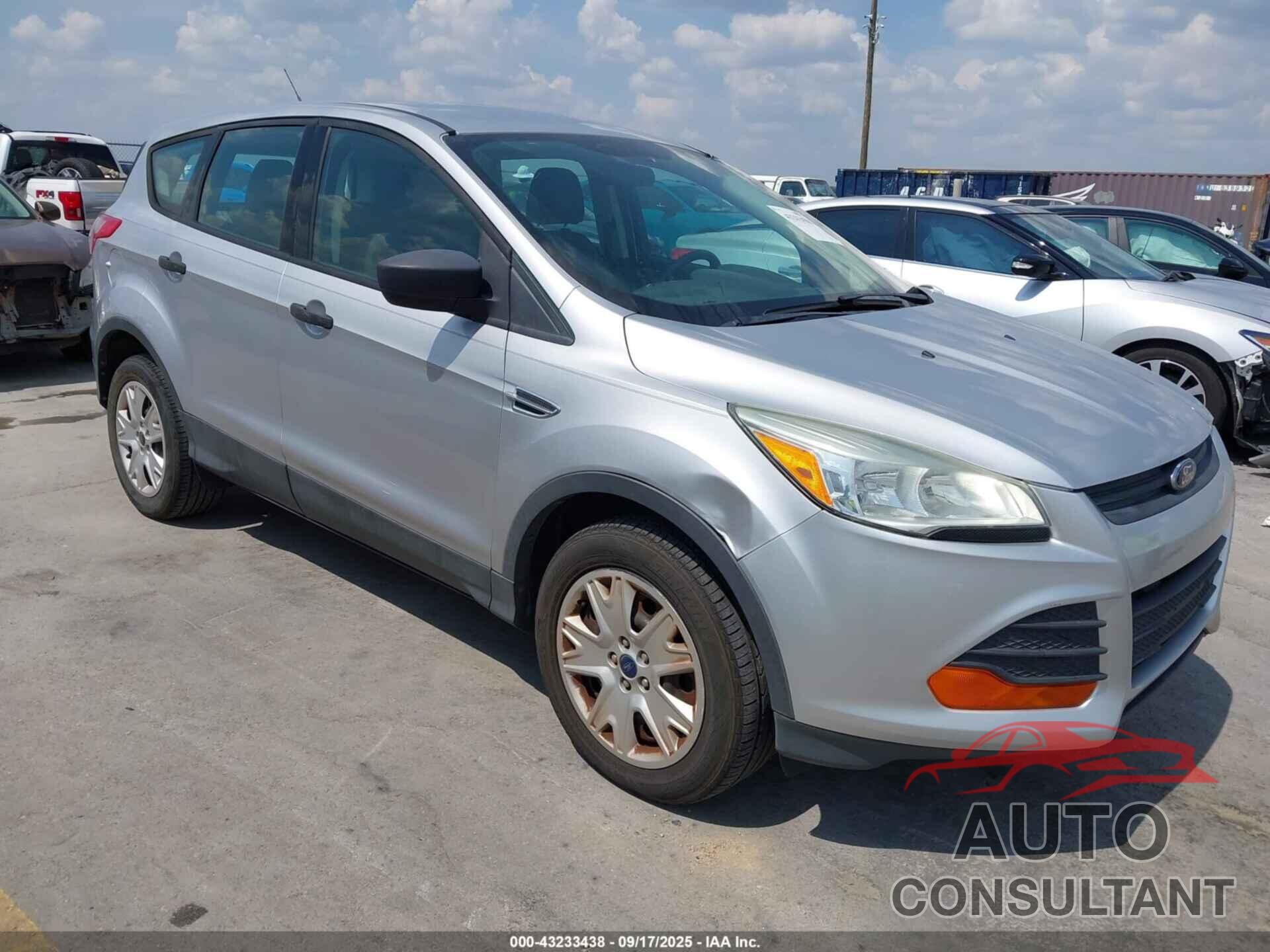 FORD ESCAPE 2013 - 1FMCU0F75DUB20649