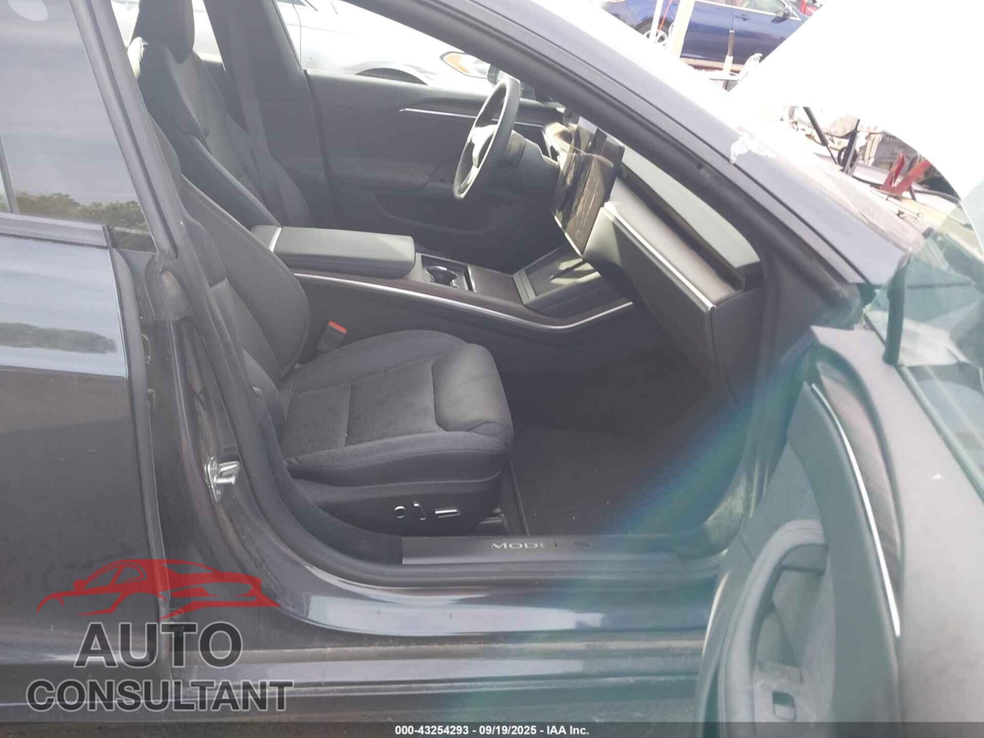 TESLA MODEL S 2024 - 5YJSA1E51RF546482