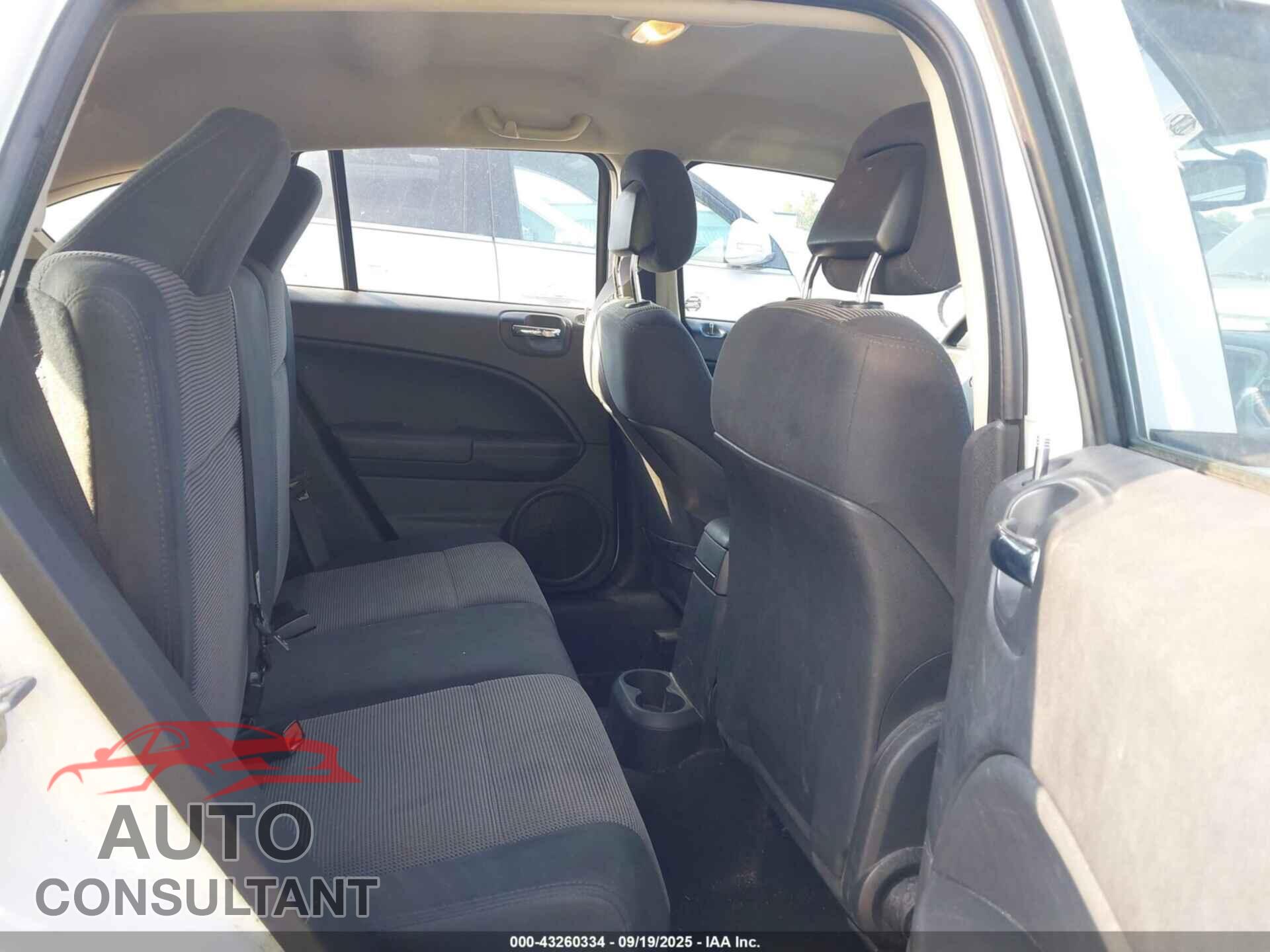 DODGE CALIBER 2011 - 1B3CB3HA0BD242404