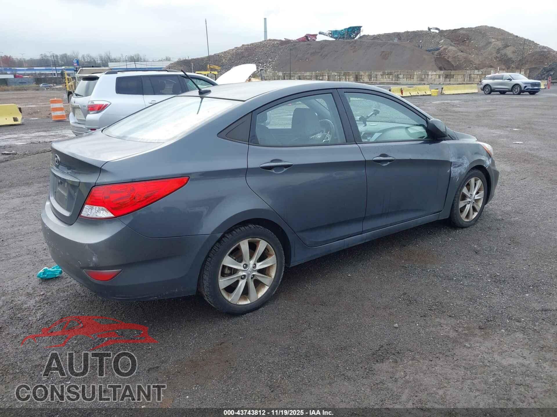 HYUNDAI ACCENT 2012 - KMHCU4AE2CU072149