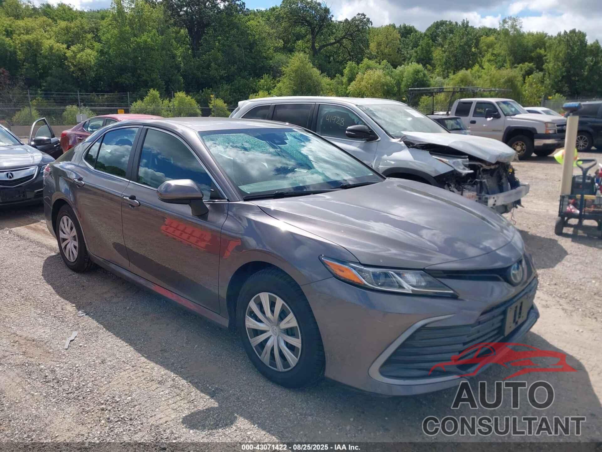 TOYOTA CAMRY 2022 - 4T1C31AK8NU592687