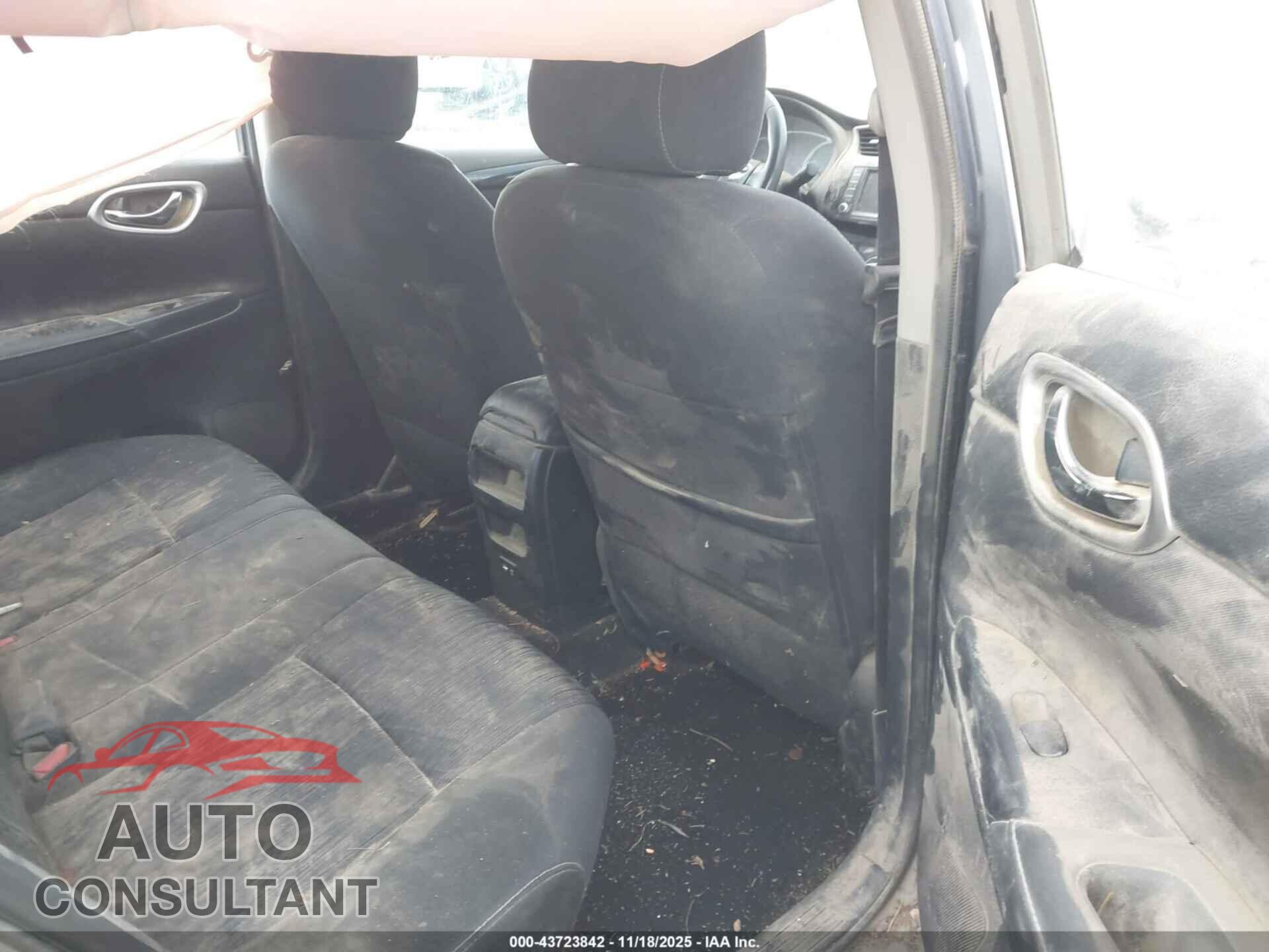 NISSAN SENTRA 2019 - 3N1AB7AP3KL609367