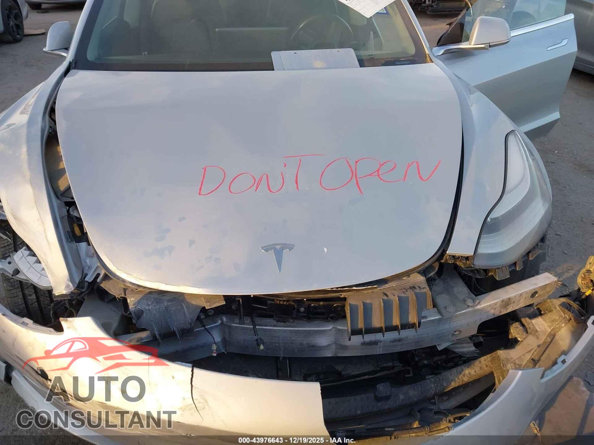 TESLA MODEL 3 2018 - 5YJ3E1EA1JF048485