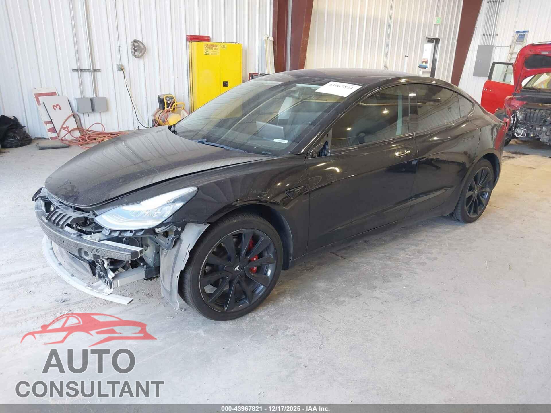 TESLA MODEL 3 2018 - 5YJ3E1EBXJF071689