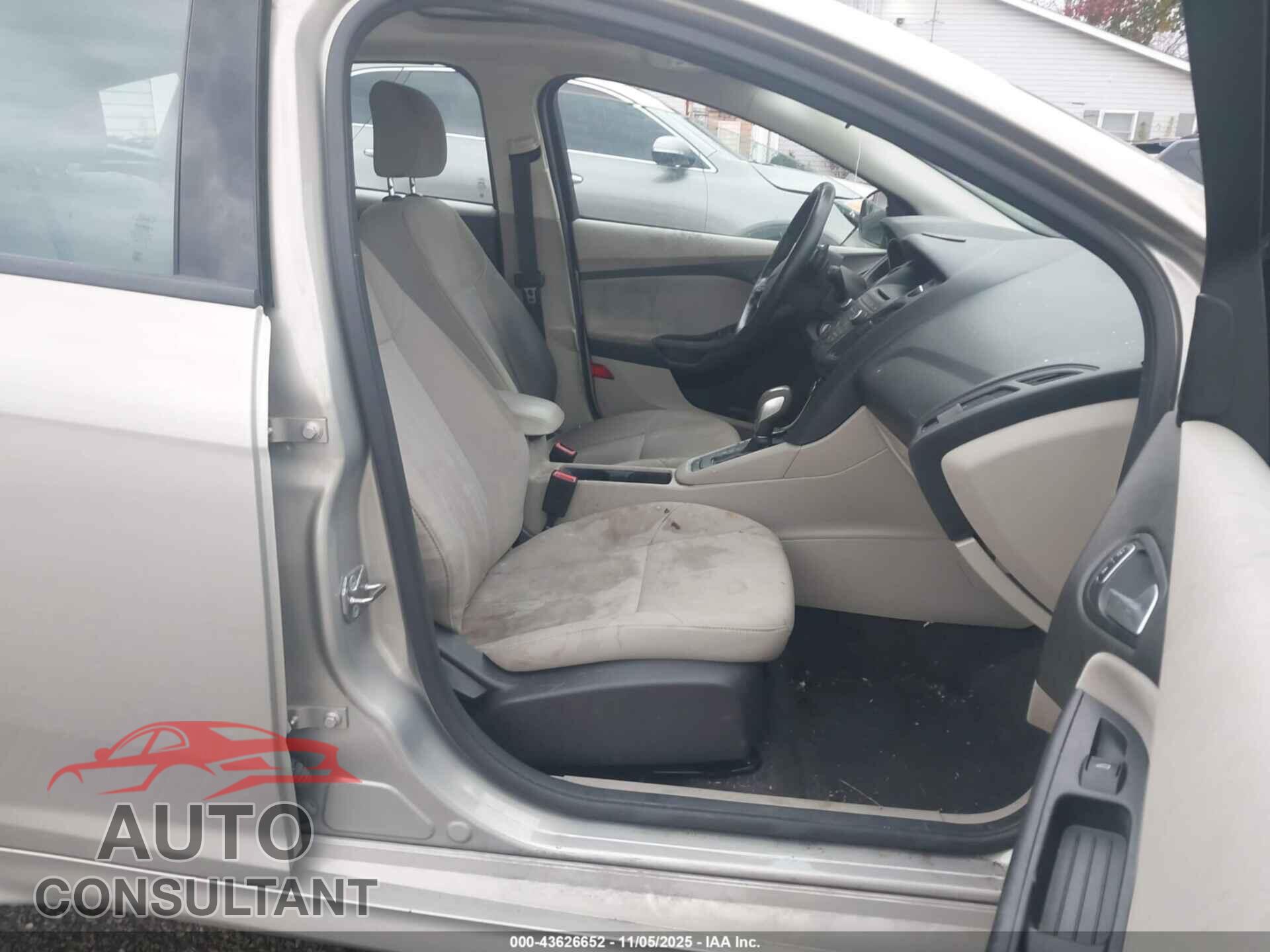 FORD FOCUS 2016 - 1FADP3K29GL243494