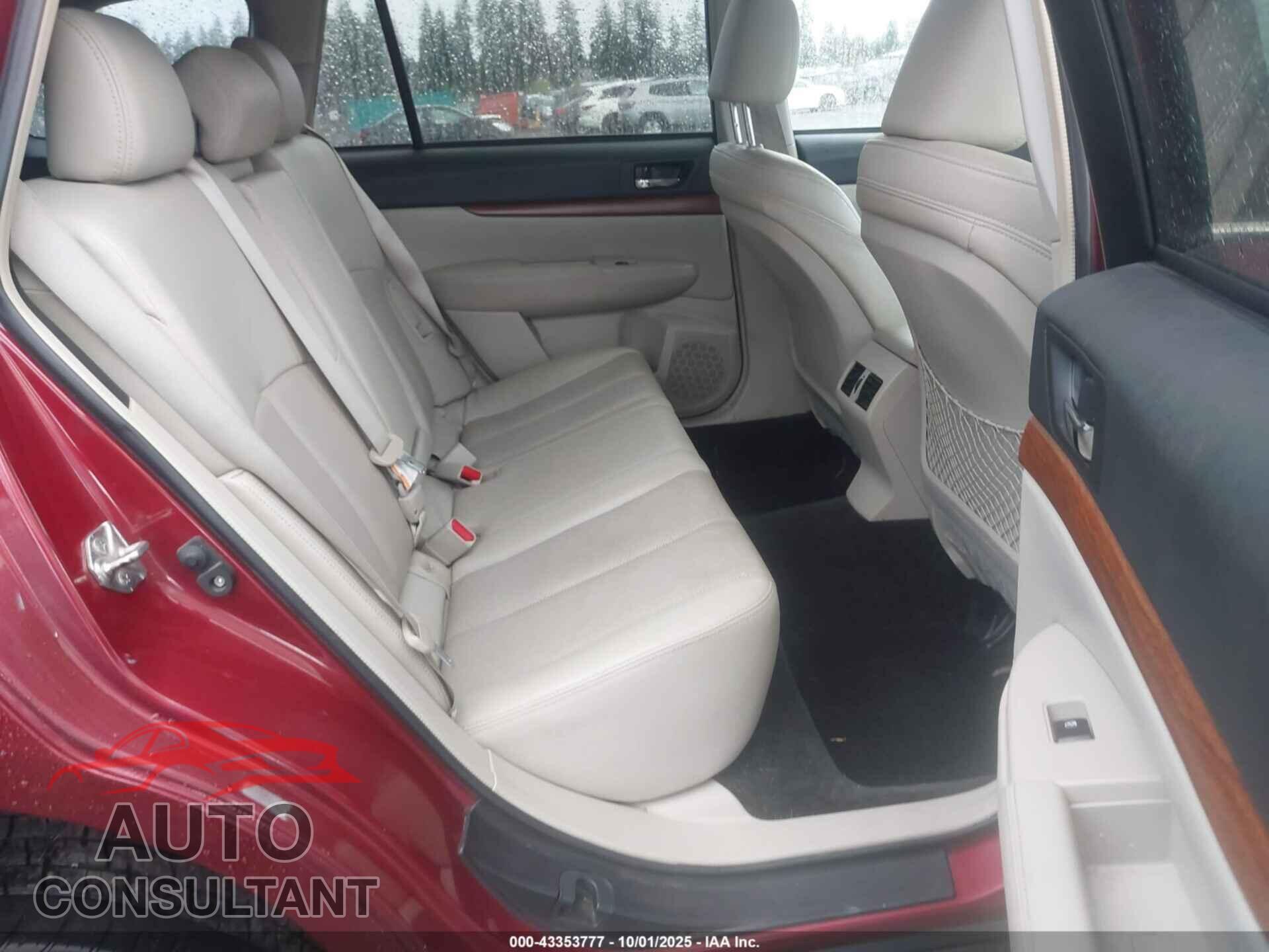 SUBARU OUTBACK 2014 - 4S4BRBLC8E3313198