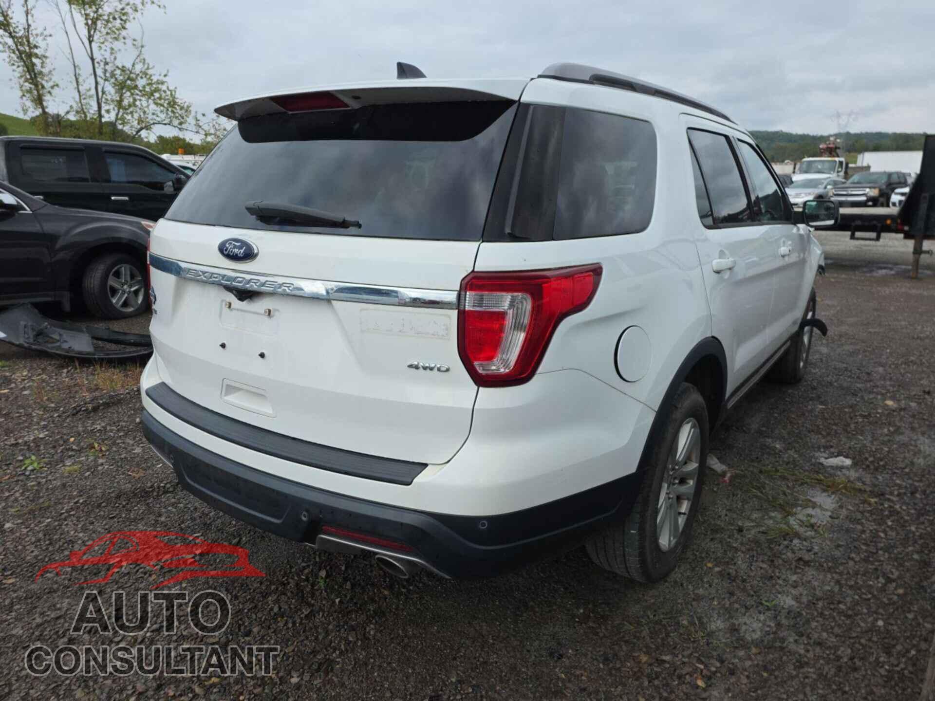 FORD EXPLORER 2018 - 1FM5K8D80JGA25306