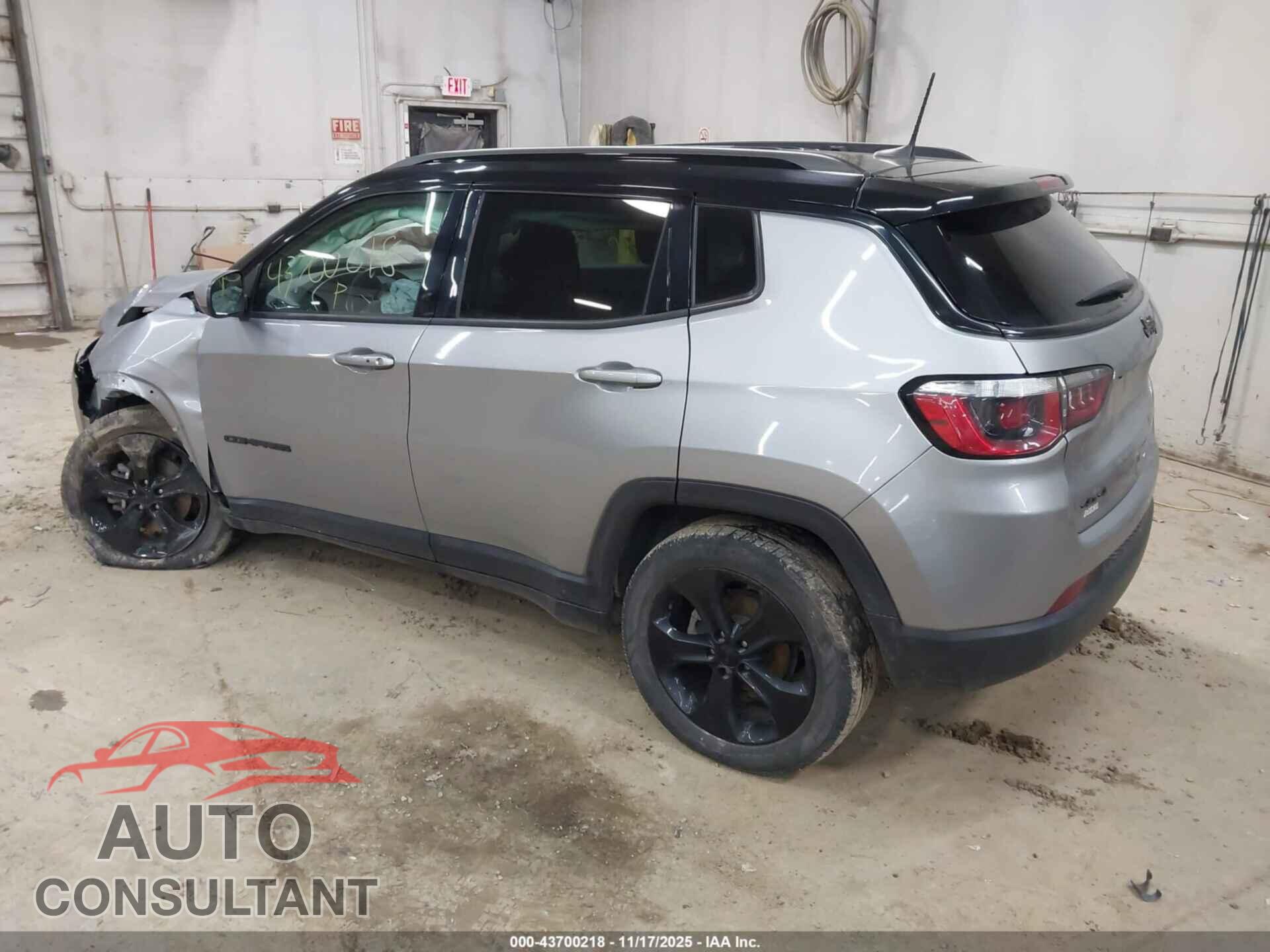 JEEP COMPASS 2019 - 3C4NJDBB6KT679755