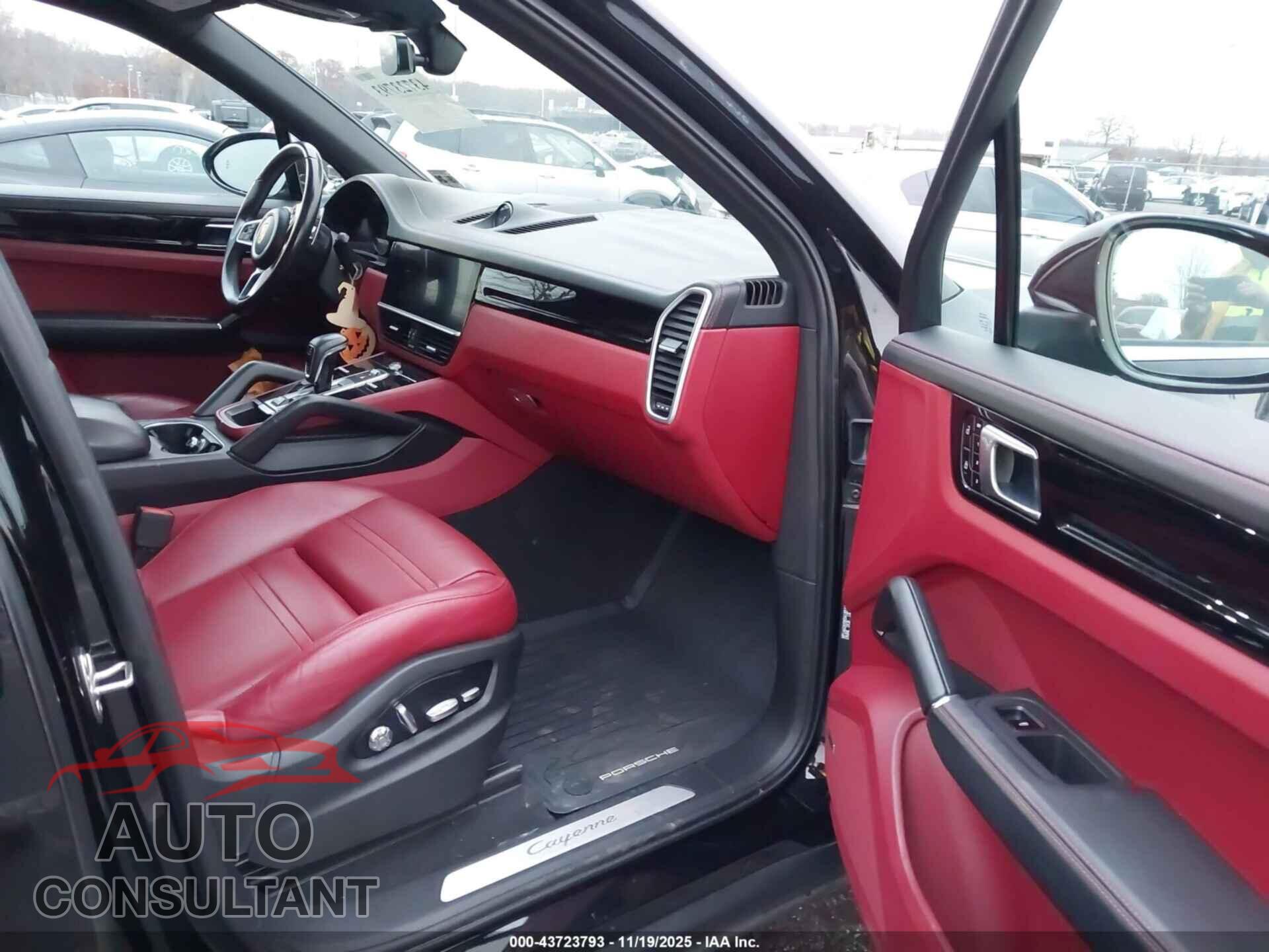 PORSCHE CAYENNE 2019 - WP1AA2AYXKDA18534