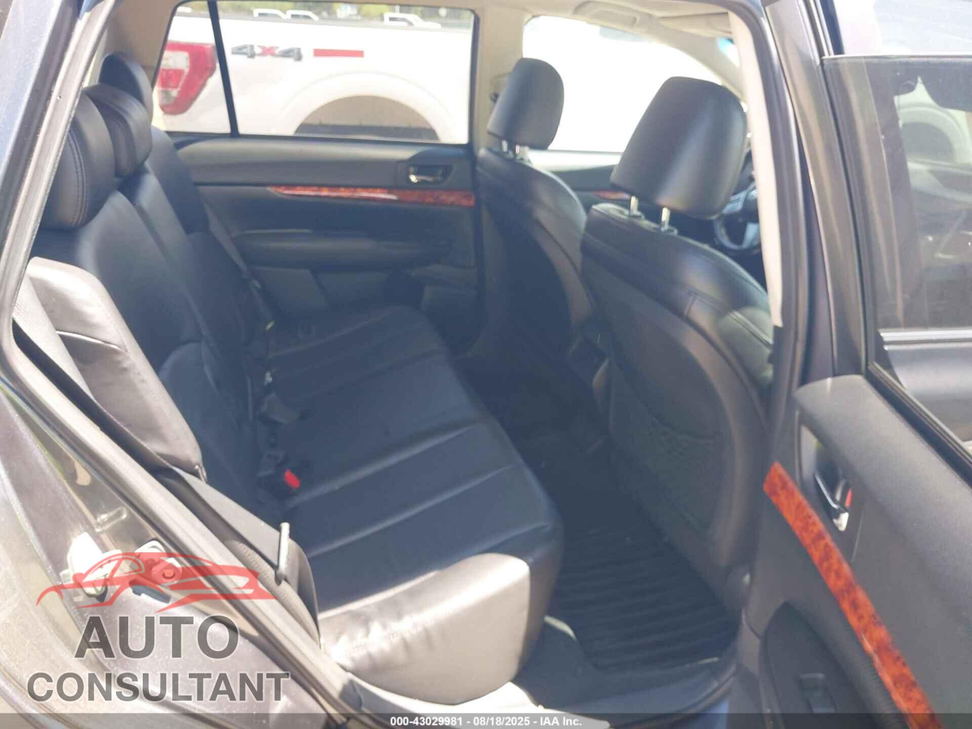 SUBARU OUTBACK 2011 - 4S4BRBKC8B3376881