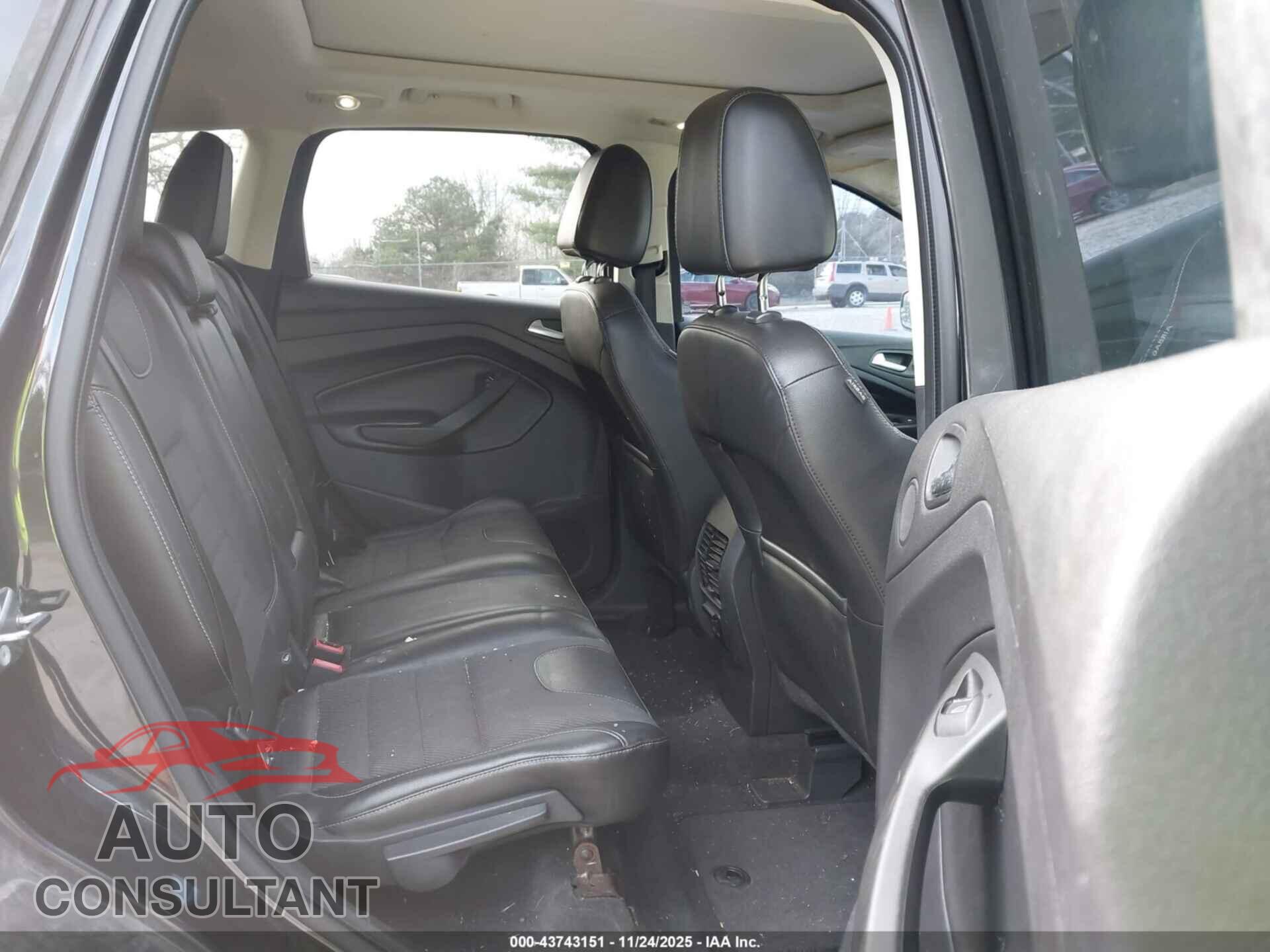 FORD ESCAPE 2013 - 1FMCU0J93DUB13093