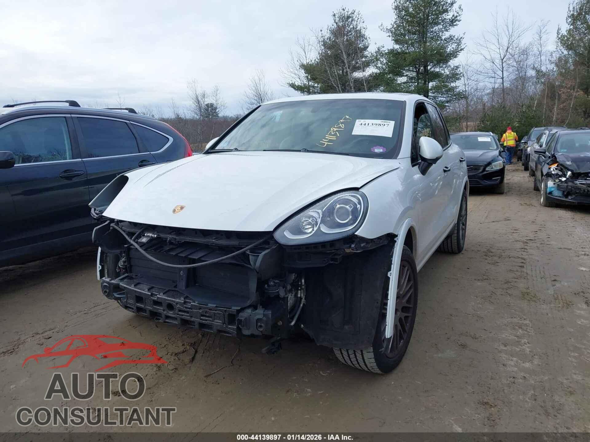 PORSCHE CAYENNE 2017 - WP1AA2A20HKA80413