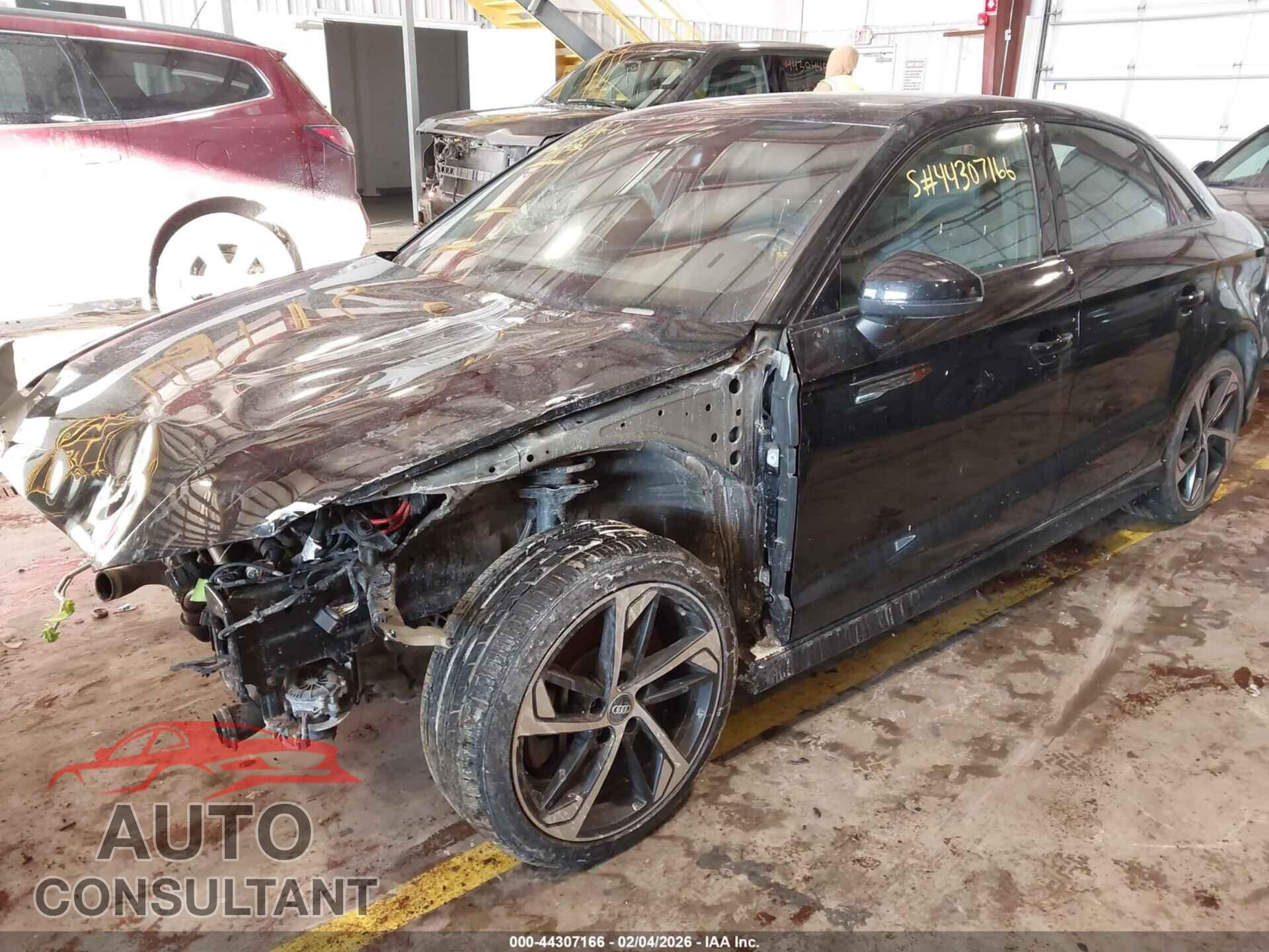AUDI A3 2020 - WAUBEGFF2LA102460