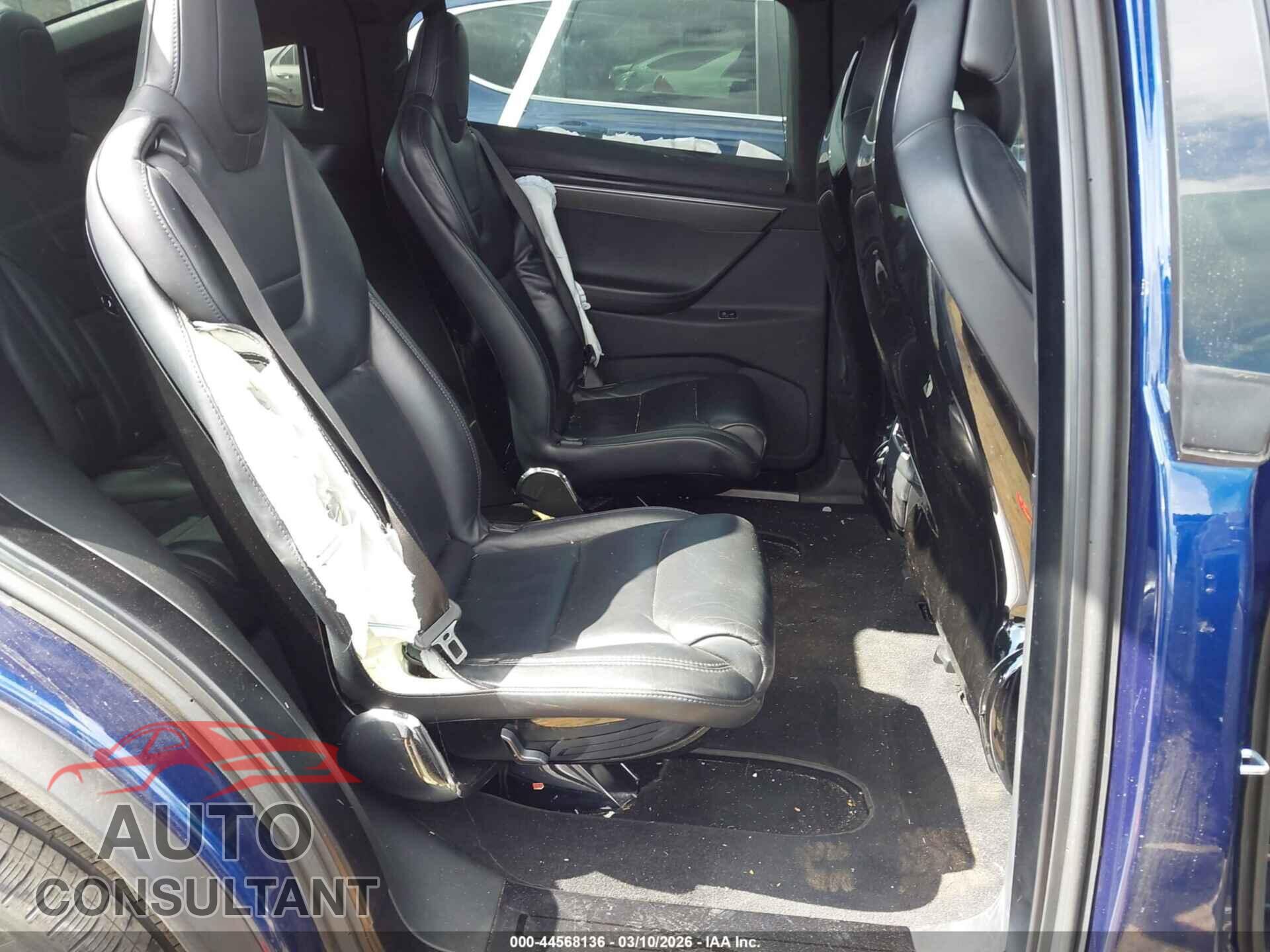 TESLA MODEL X 2017 - 5YJXCBE20HF044041