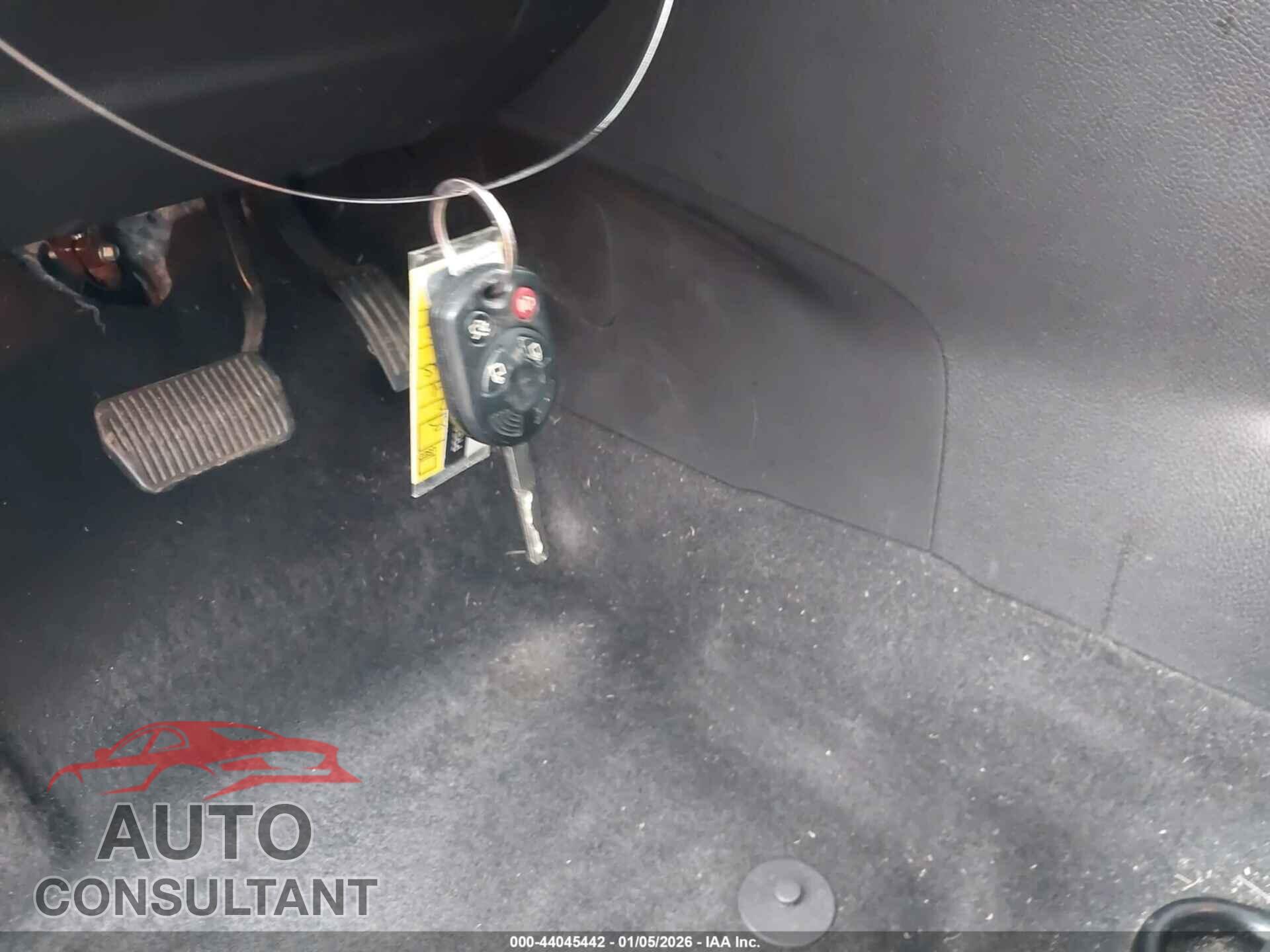 FORD FOCUS 2017 - 1FADP3F23HL325006
