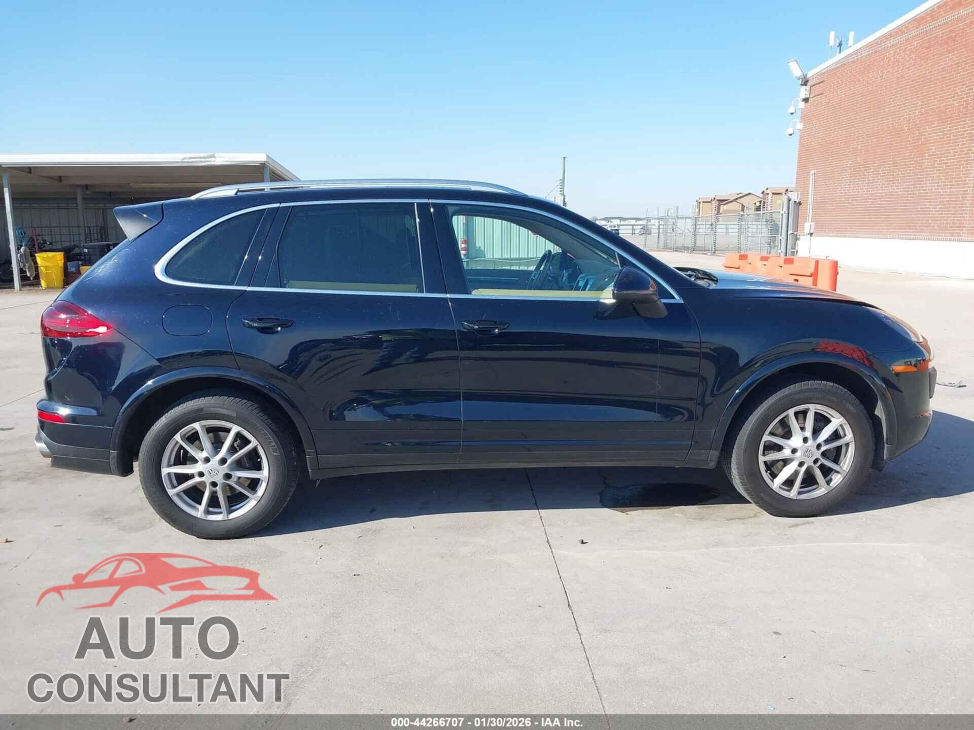 PORSCHE CAYENNE 2016 - WP1AA2A27GLA08973