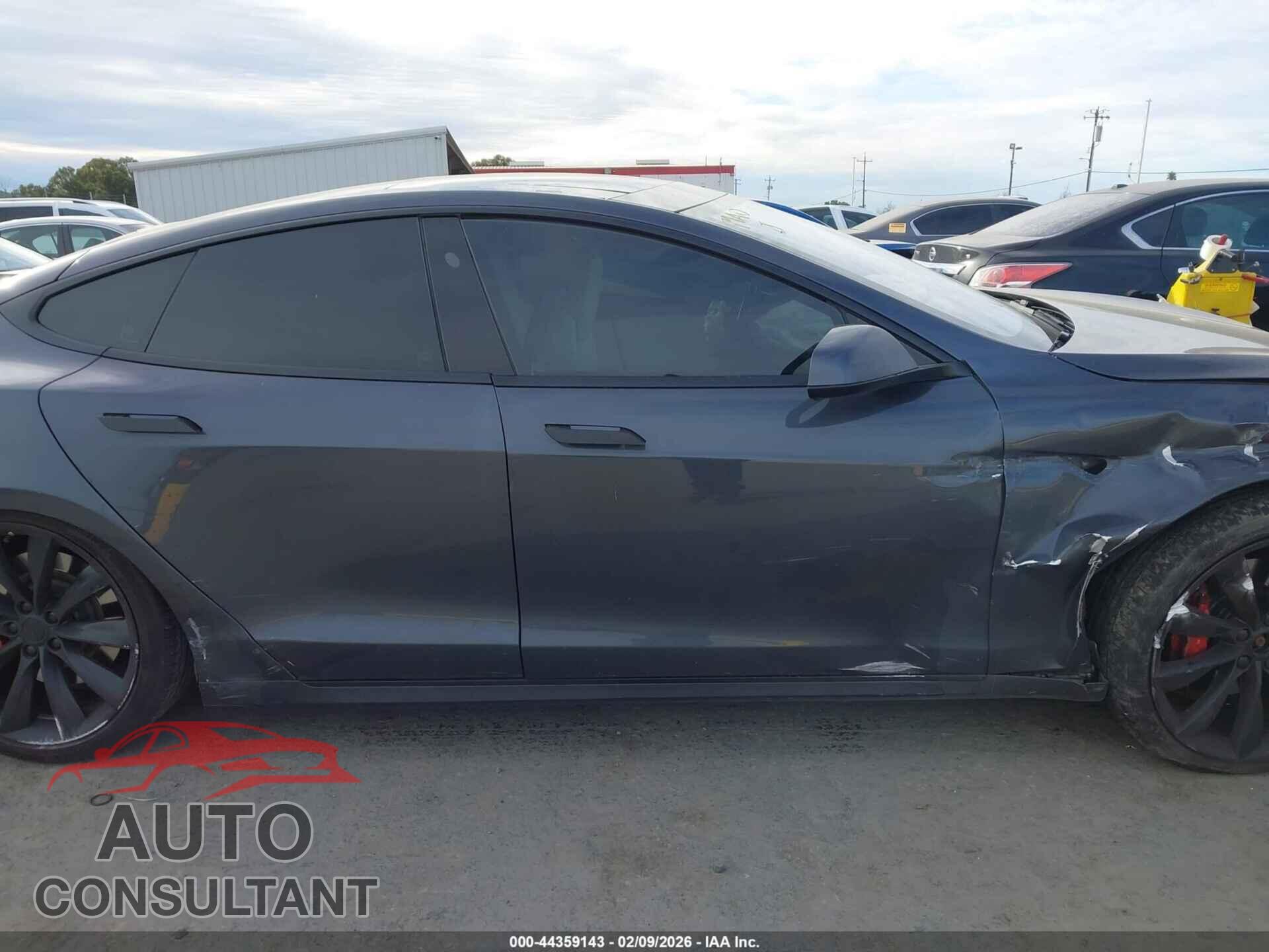 TESLA MODEL S 2018 - 5YJSA1E26JF275980